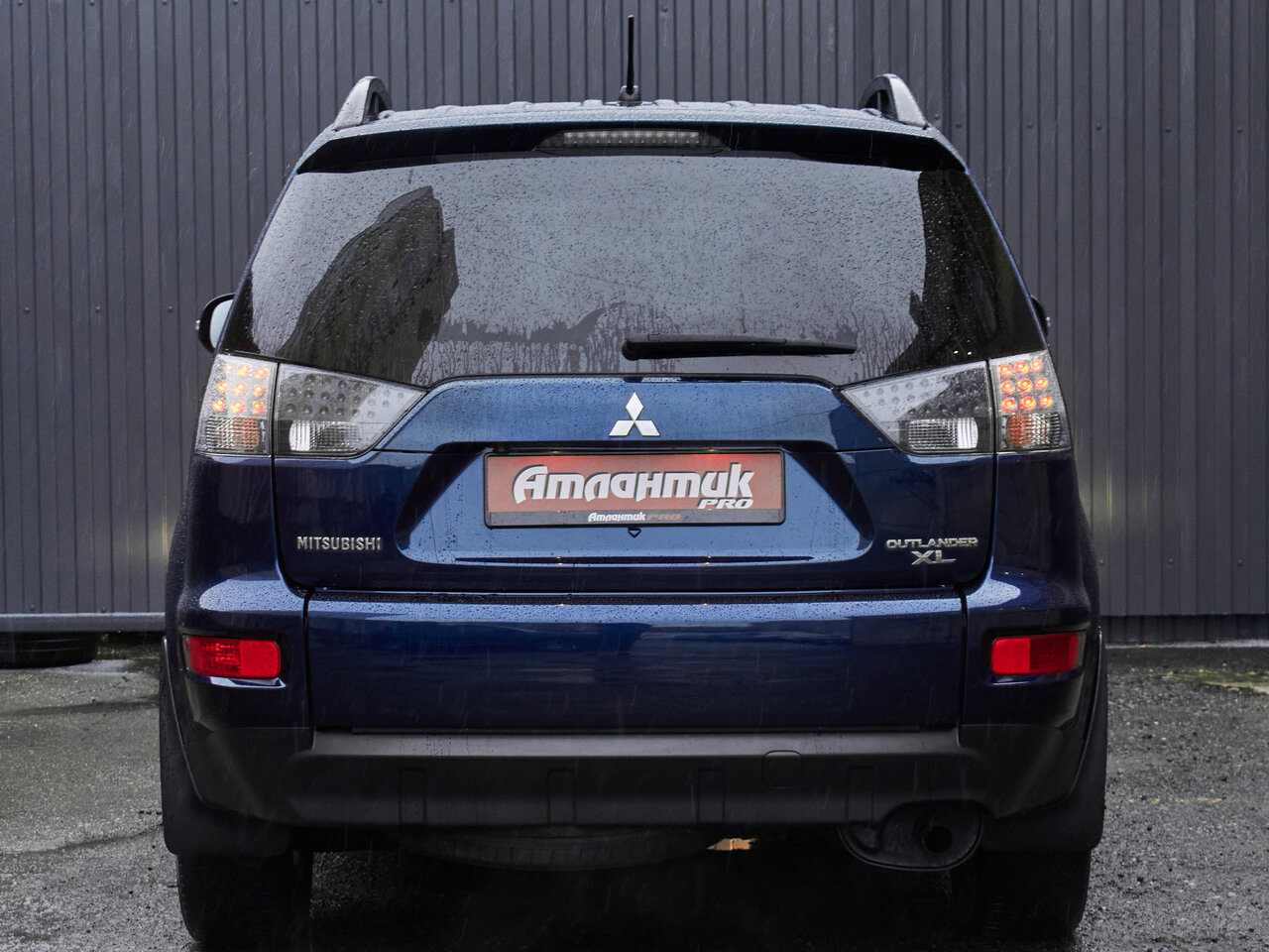 Купить Mitsubishi Outlander 2.4 CVT (170 л.с.) 4WD, 2011 в Екатеренбурге