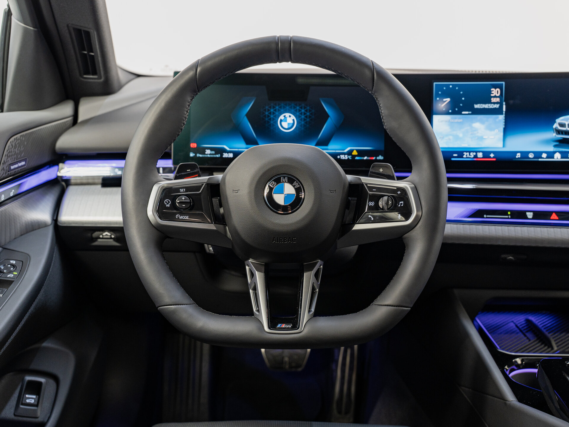 Автомобиль BMW 5 серии 530i xDrive 2.0 AT (258 л.с.) 4WD - 13