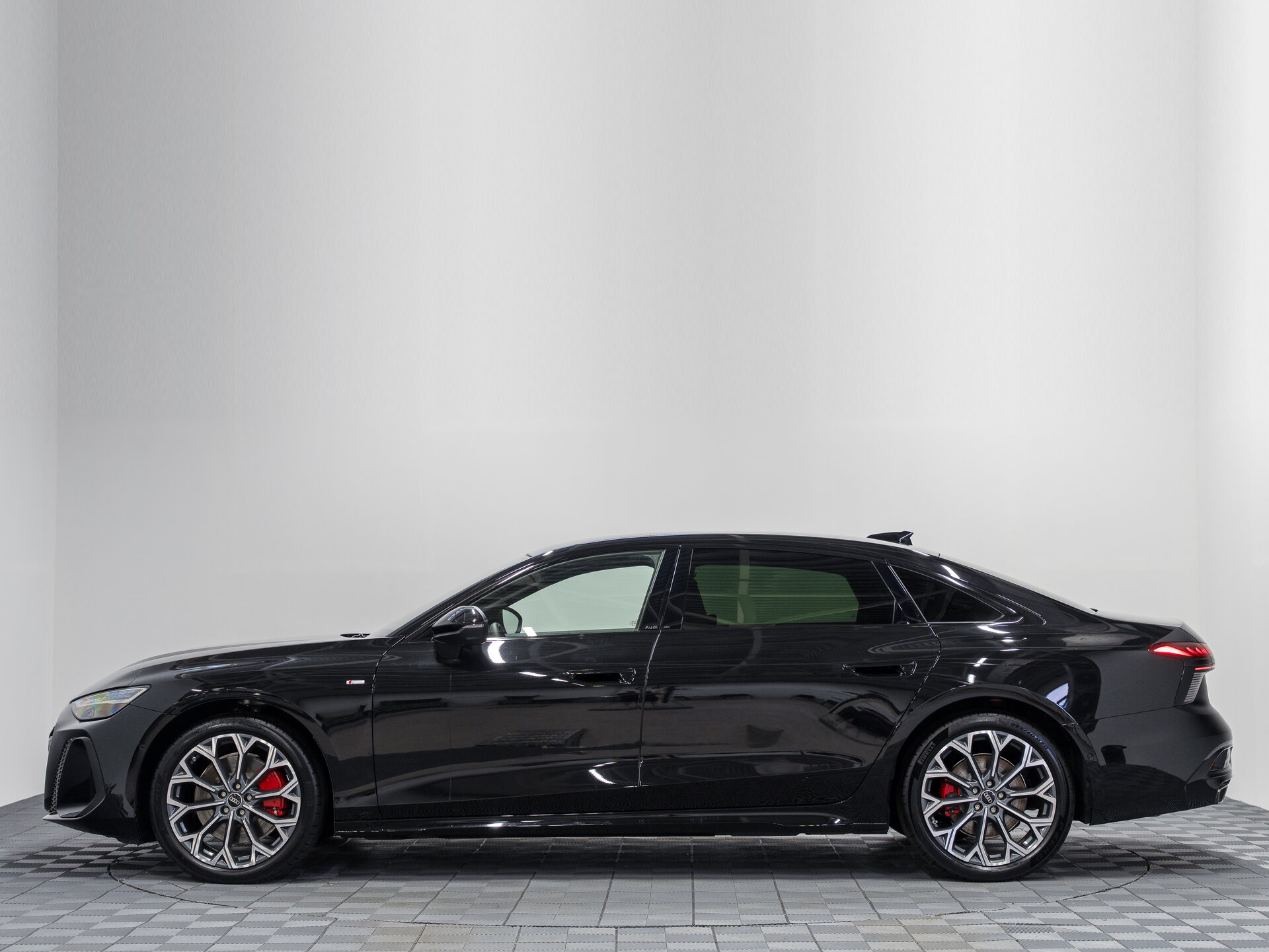 Автомобиль Audi A6 L 2.0 AMT (272 л.с.) 4WD - 11