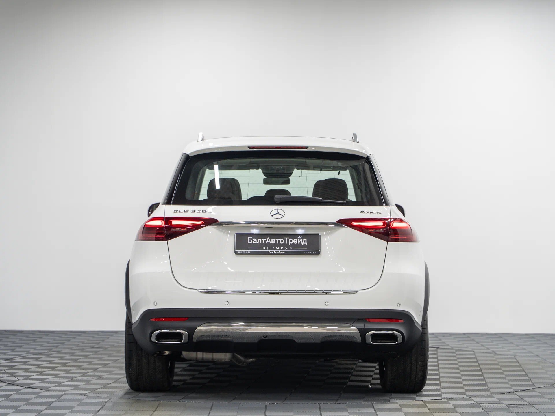 Автомобиль Mercedes-Benz GLE 300 d 2.0d AT (269 л.с.) 4WD - 8