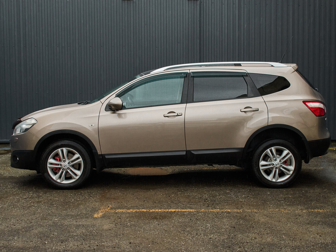 Купить Nissan Qashqai+2 2.0 CVT (141 л.с.) 4WD, 2012 в Екатеренбурге