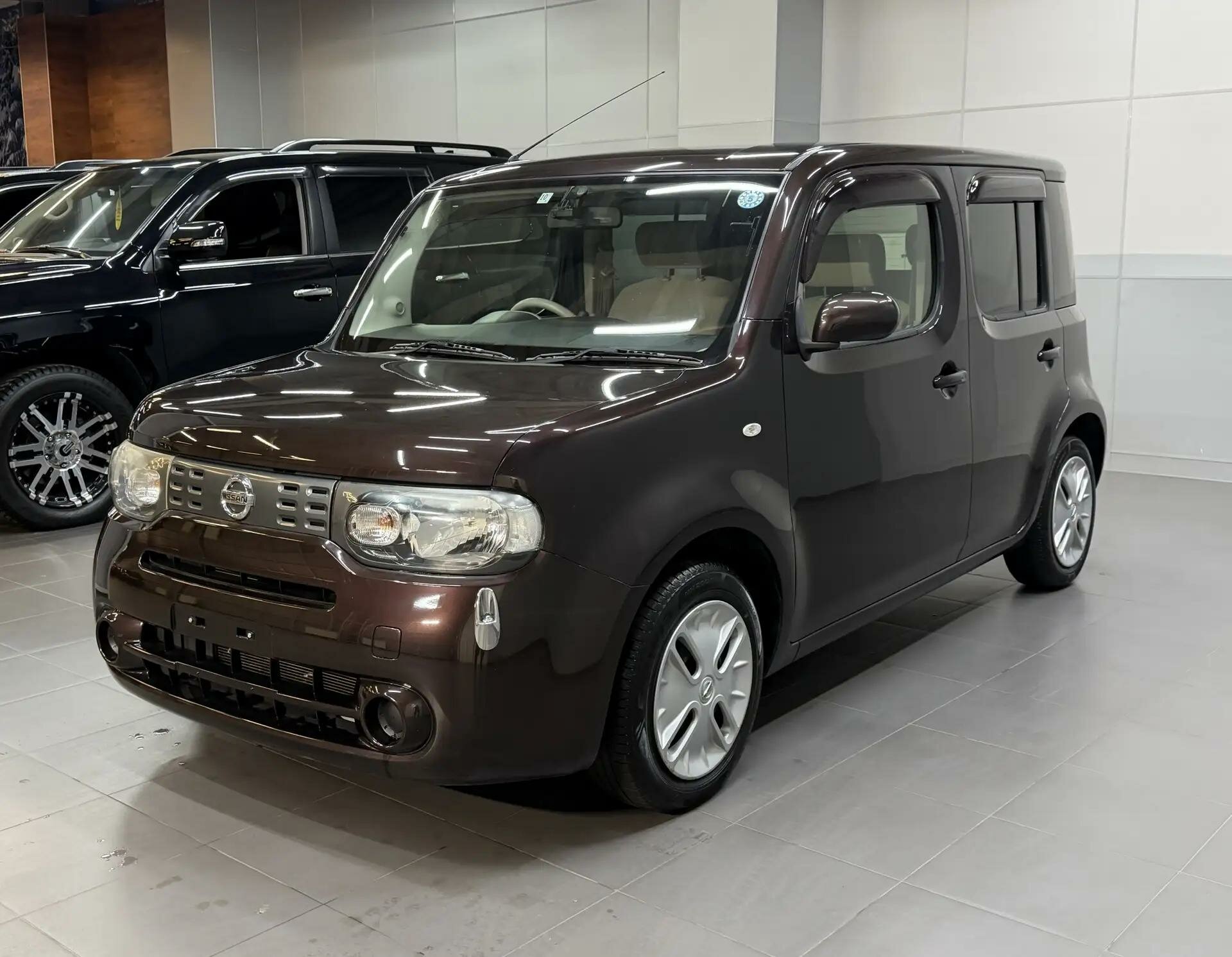 Nissan Cube — фото 1