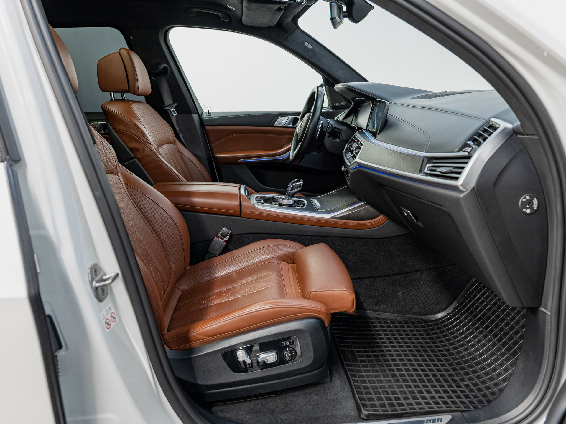 Автомобиль BMW X7 40d 3.0d AT (340 л.с.) 4WD - 10