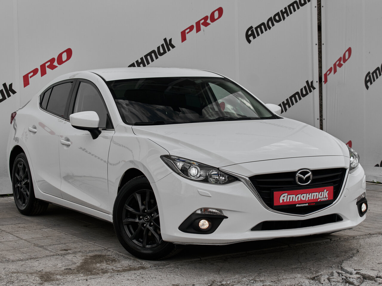 Купить Mazda 3 1.6 AT (104 л.с.), 2014 в Екатеренбурге