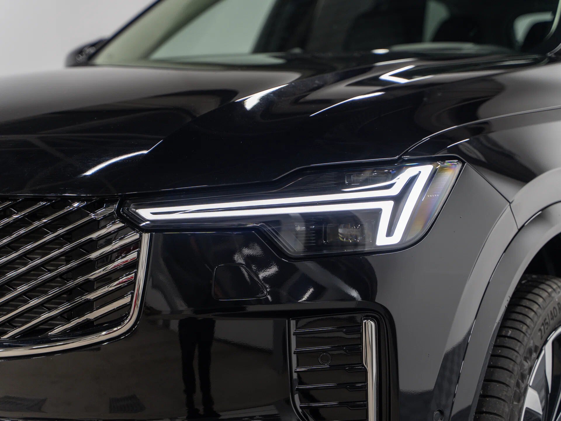 Автомобиль Volvo XC90 T8 2.0hyb AT (455 л.с.) 4WD - 8
