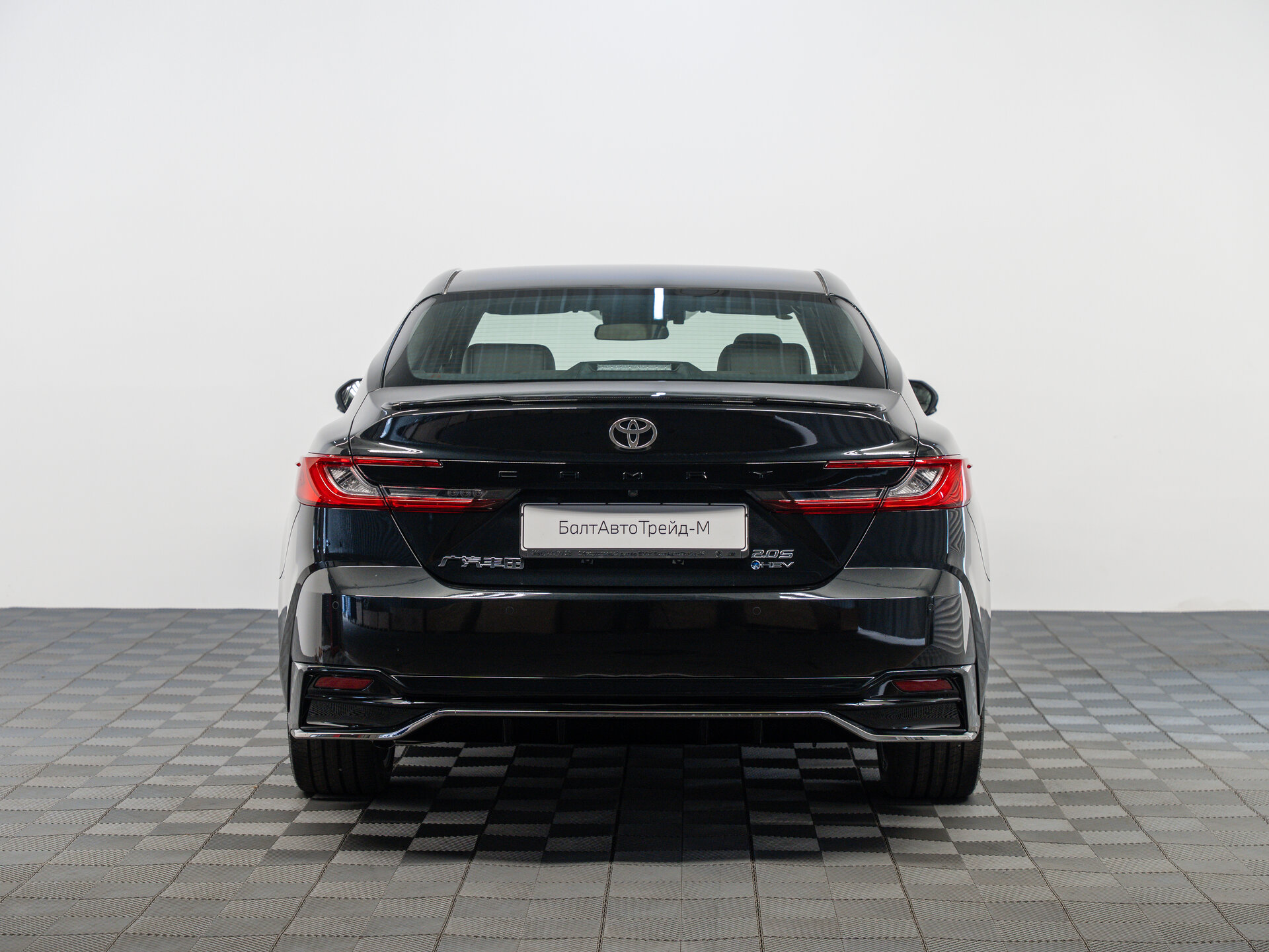 Автомобиль Toyota Camry 2.0hyb CVT (231 л.с.) - 6