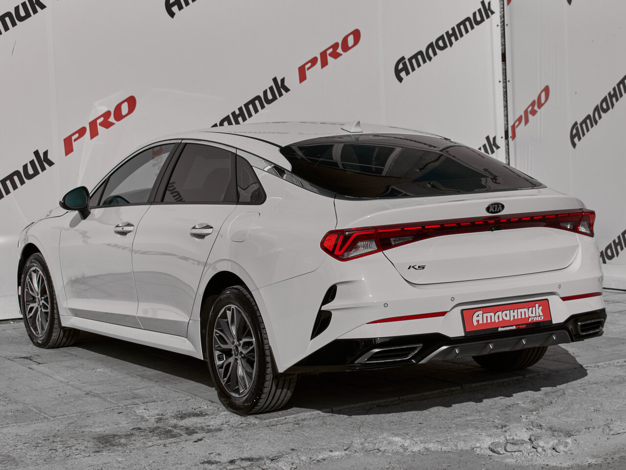 Купить Kia K5 2.0 AT (150 л.с.), 2020 в Екатеренбурге