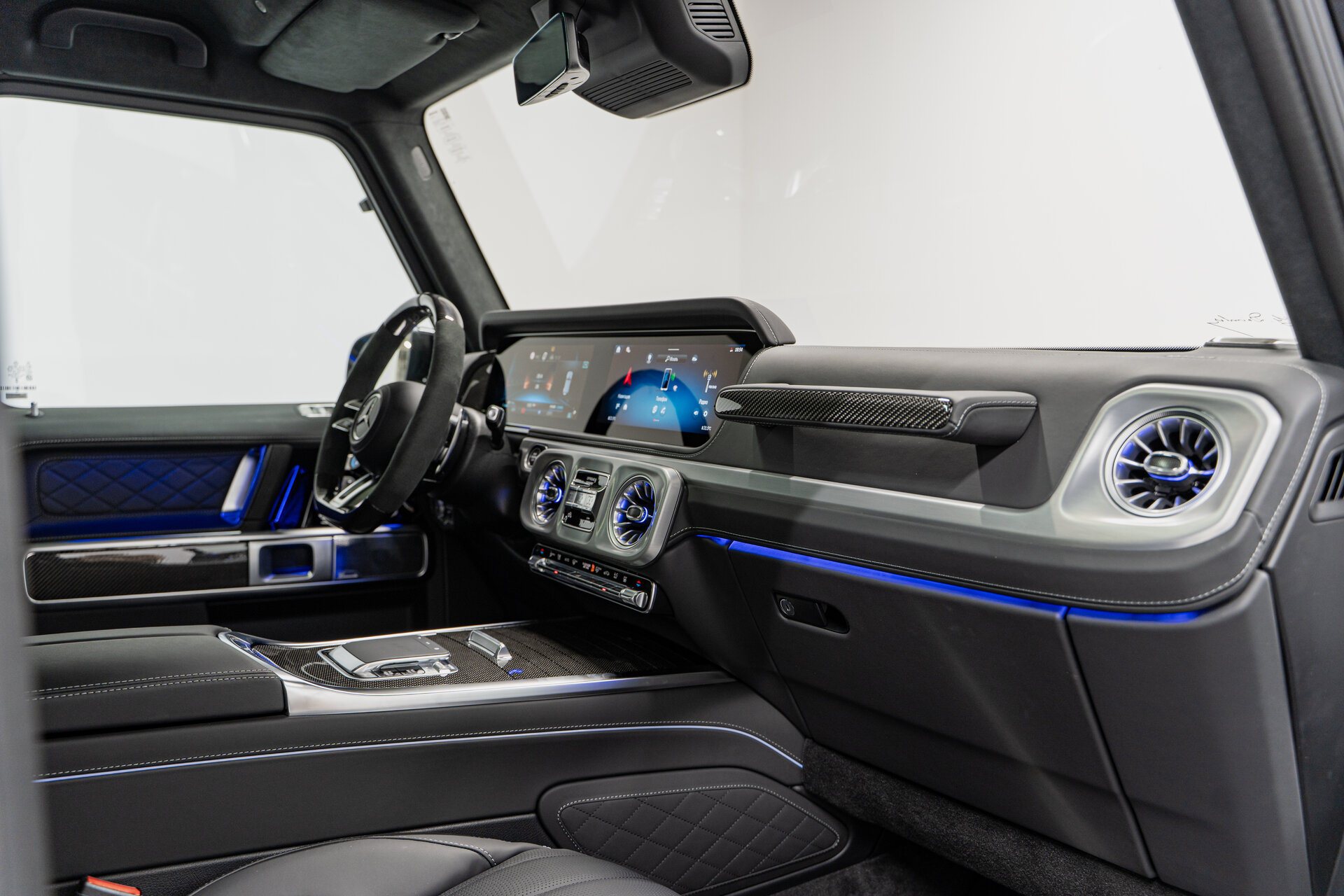 Автомобиль Mercedes-Benz G-Класс AMG 63 AMG 4.0 AT (585 л.с.) 4WD - 17