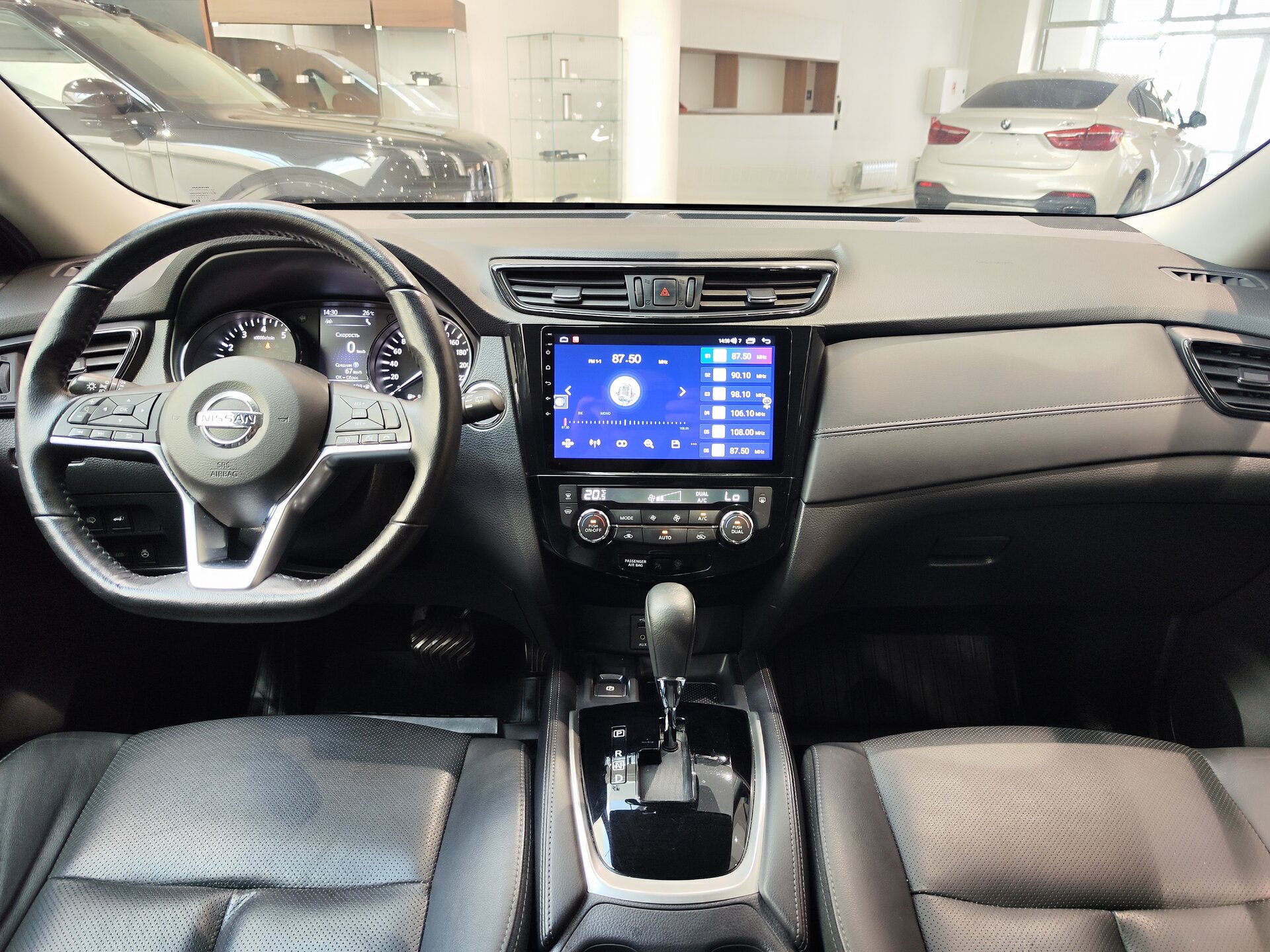 Автомобиль Nissan X-Trail 2.5 CVT (171 л.с.) 4WD - 14