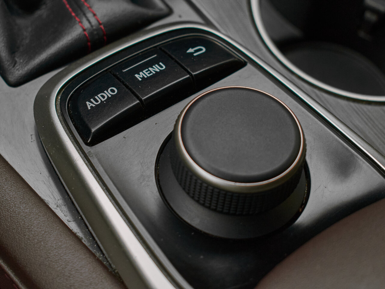 Купить Lexus RX 200t 2.0 AT (238 л.с.) 4WD, 2018 в Екатеренбурге