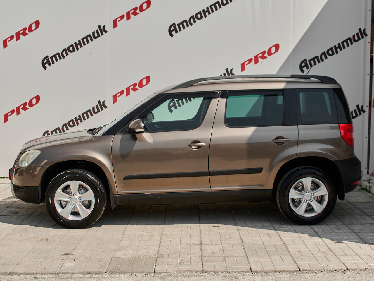 Купить Skoda Yeti 1.2 MT (105 л.с.), 2010 в Екатеренбурге