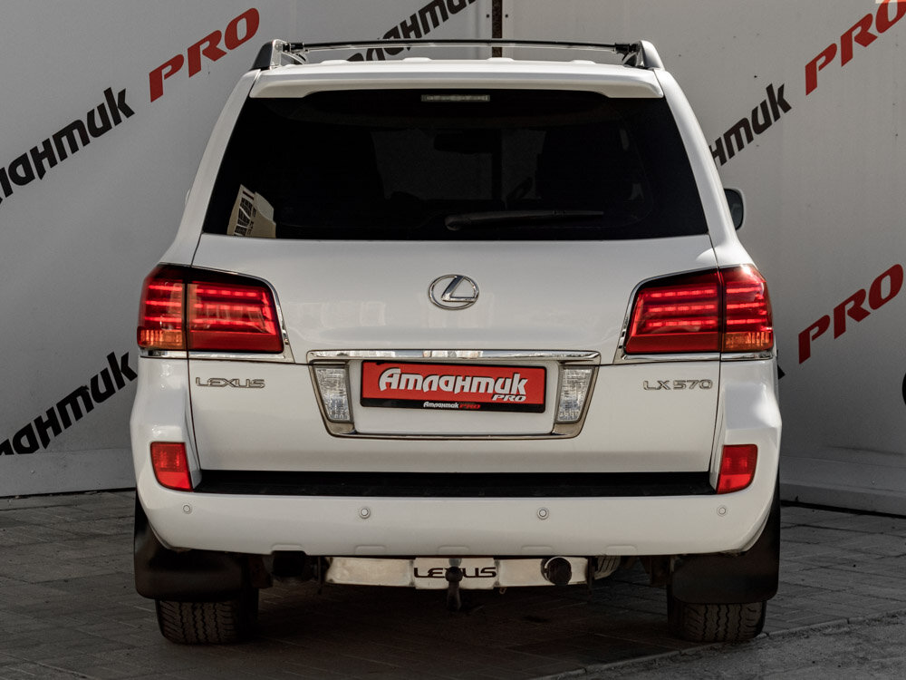 Купить Lexus LX 570 5.7 AT (367 л.с.) 4WD, 2011 в Екатеренбурге