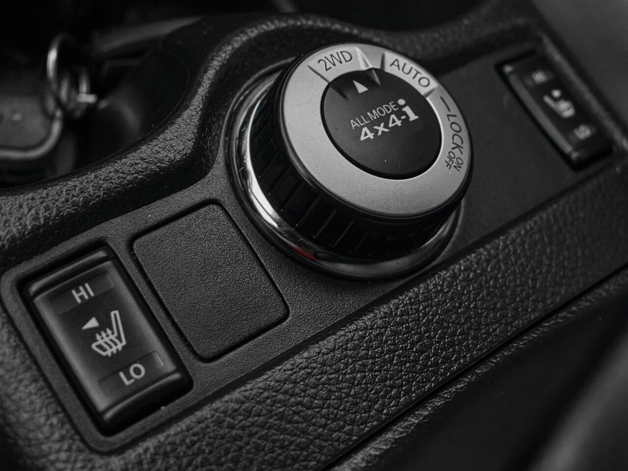 Купить Nissan Qashqai 2.0 CVT (144 л.с.) 4WD, 2014 в Екатеренбурге