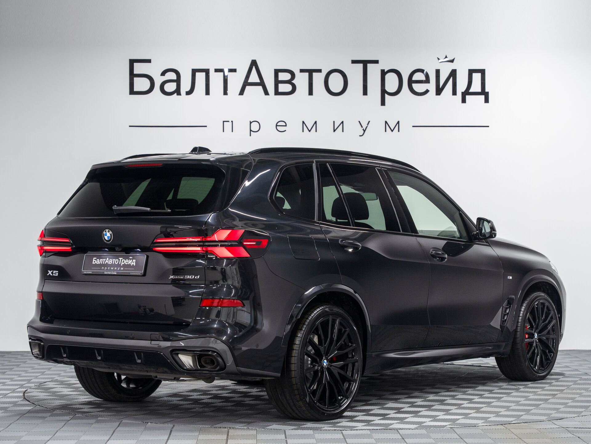 Автомобиль BMW X5 30d 3.0d AT (286 л.с.) 4WD - 7