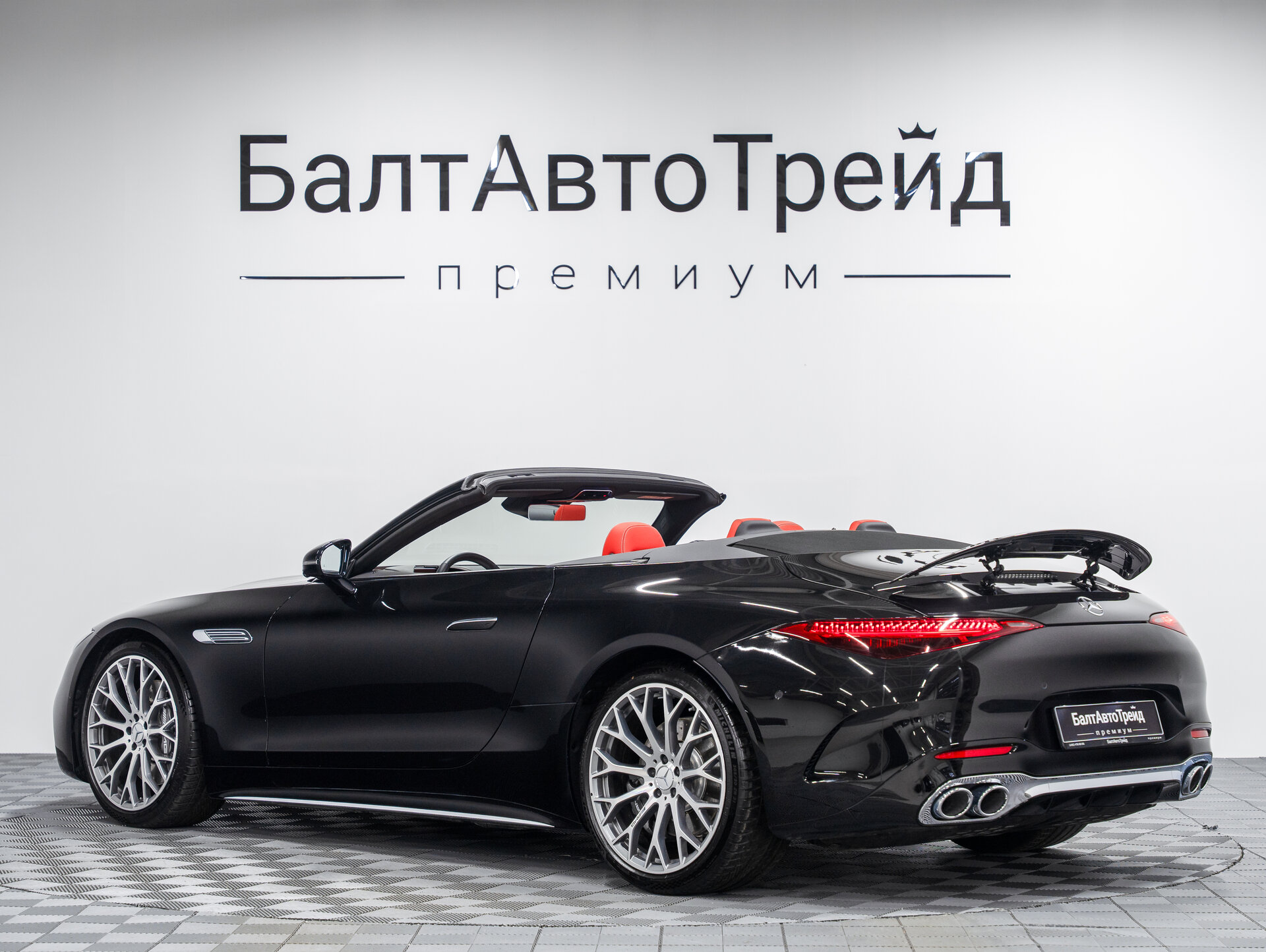 Автомобиль Mercedes-Benz SL-Класс AMG 43 AMG 2.0 AT (381 л.с.) - 11