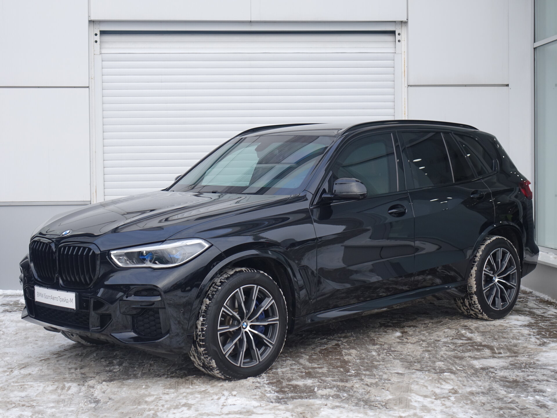 Автомобиль BMW X5 M50i 4.4 AT (530 л.с.) 4WD - 1