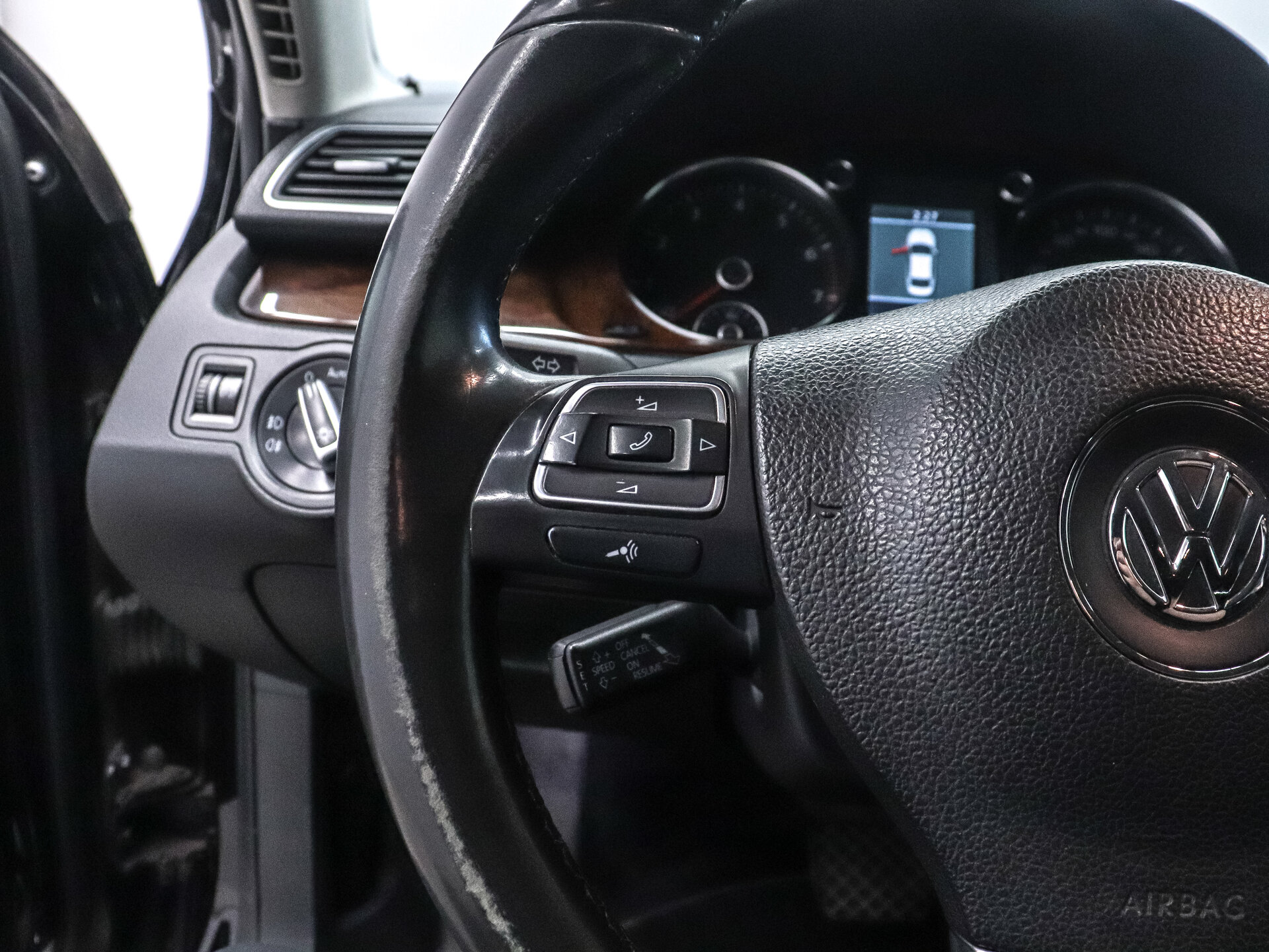 Volkswagen Passat 2012 12