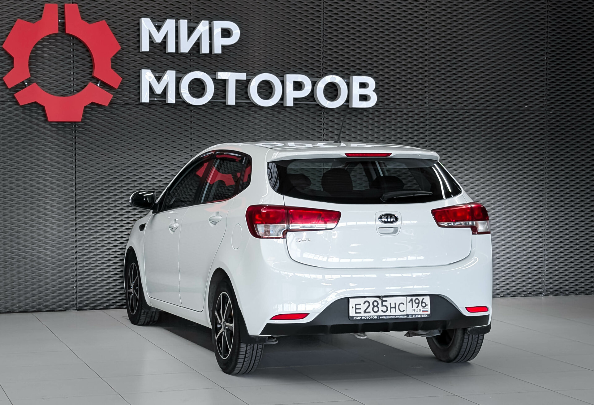 Kia Rio, III Рестайлинг Luxe, 2016, Хэтчбек 5 дв.