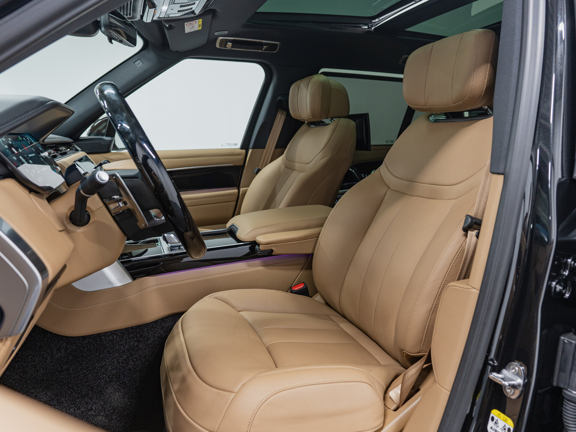 Автомобиль Land Rover Range Rover P530 MHEV Long 4.4 AT (530 л.с.) 4WD - 20