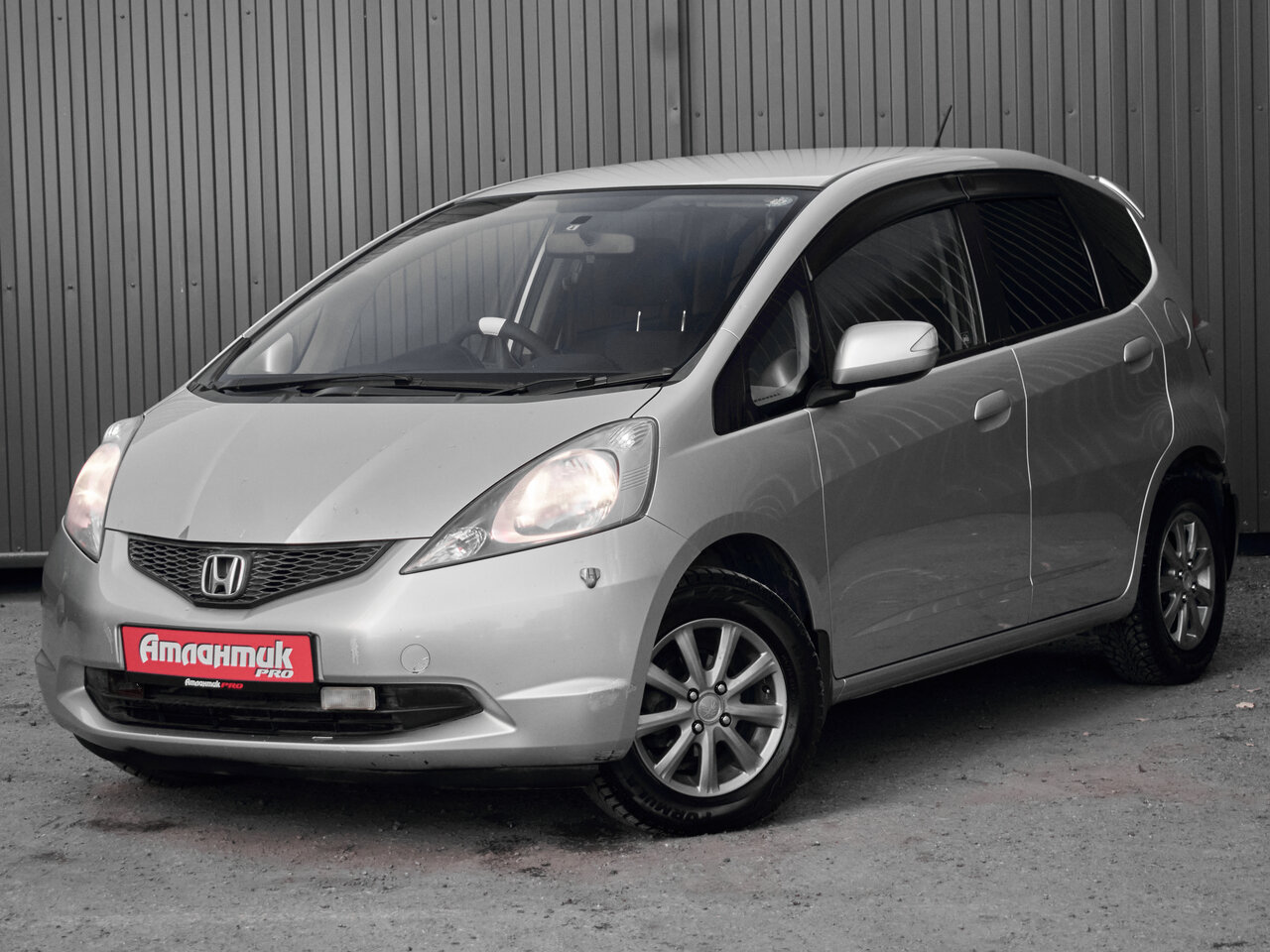 Купить Honda Fit 1.3 CVT (100 л.с.), 2010 в Екатеренбурге