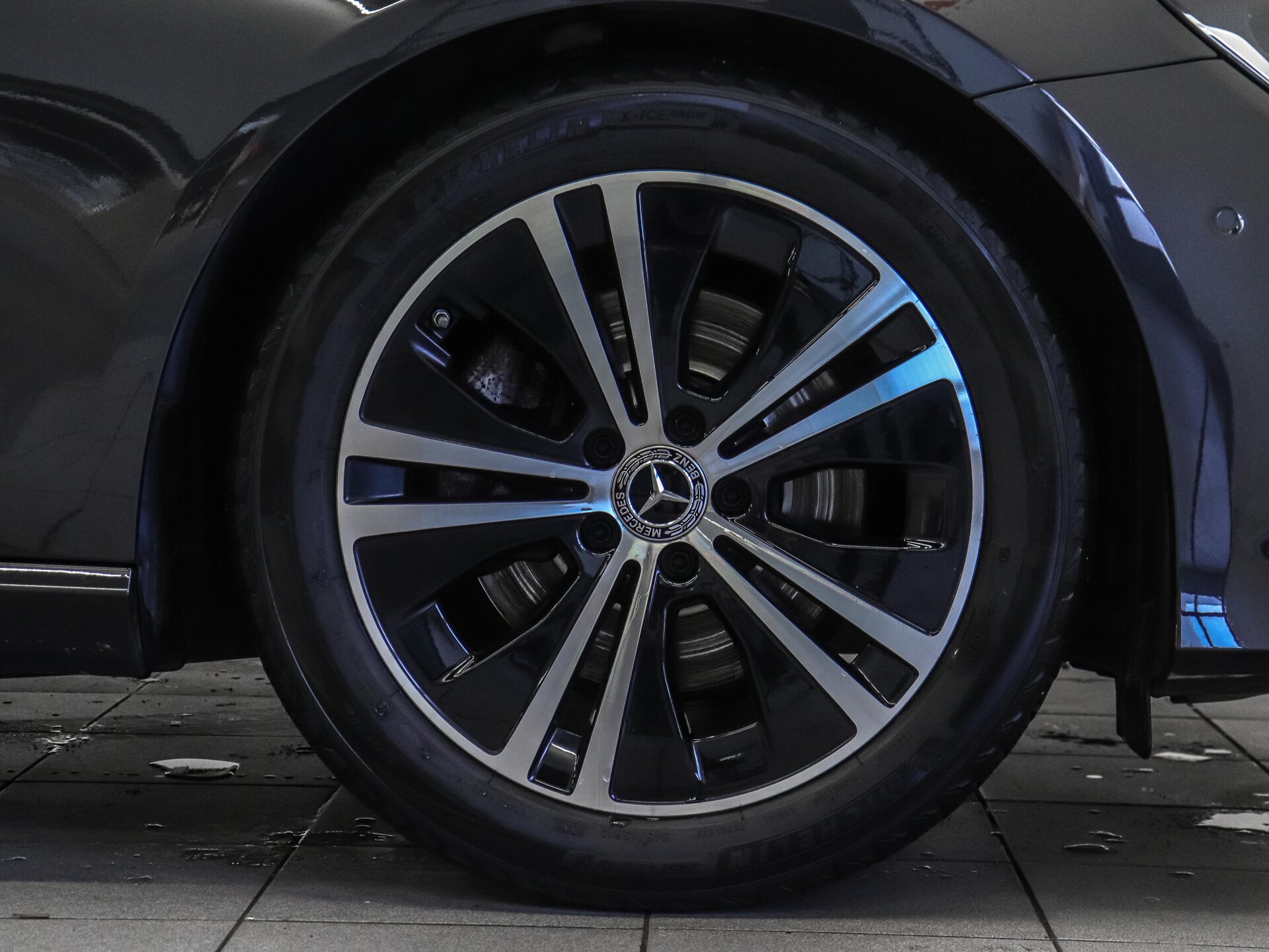 Mercedes-Benz E-Класс 2021 42