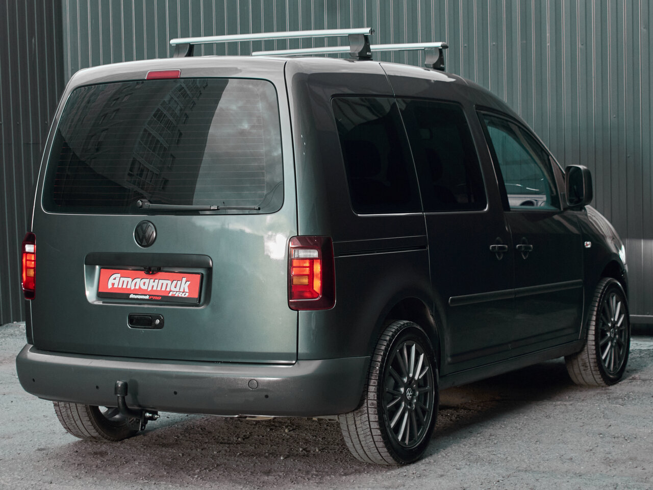 Купить Volkswagen Caddy 1.6 MT (102 л.с.), 2008 в Екатеренбурге