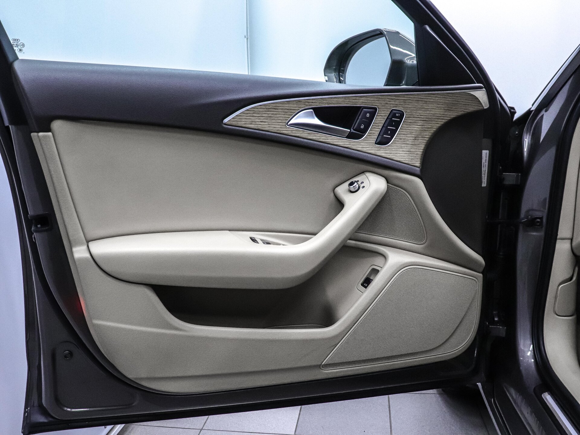 Audi A6 2011 9