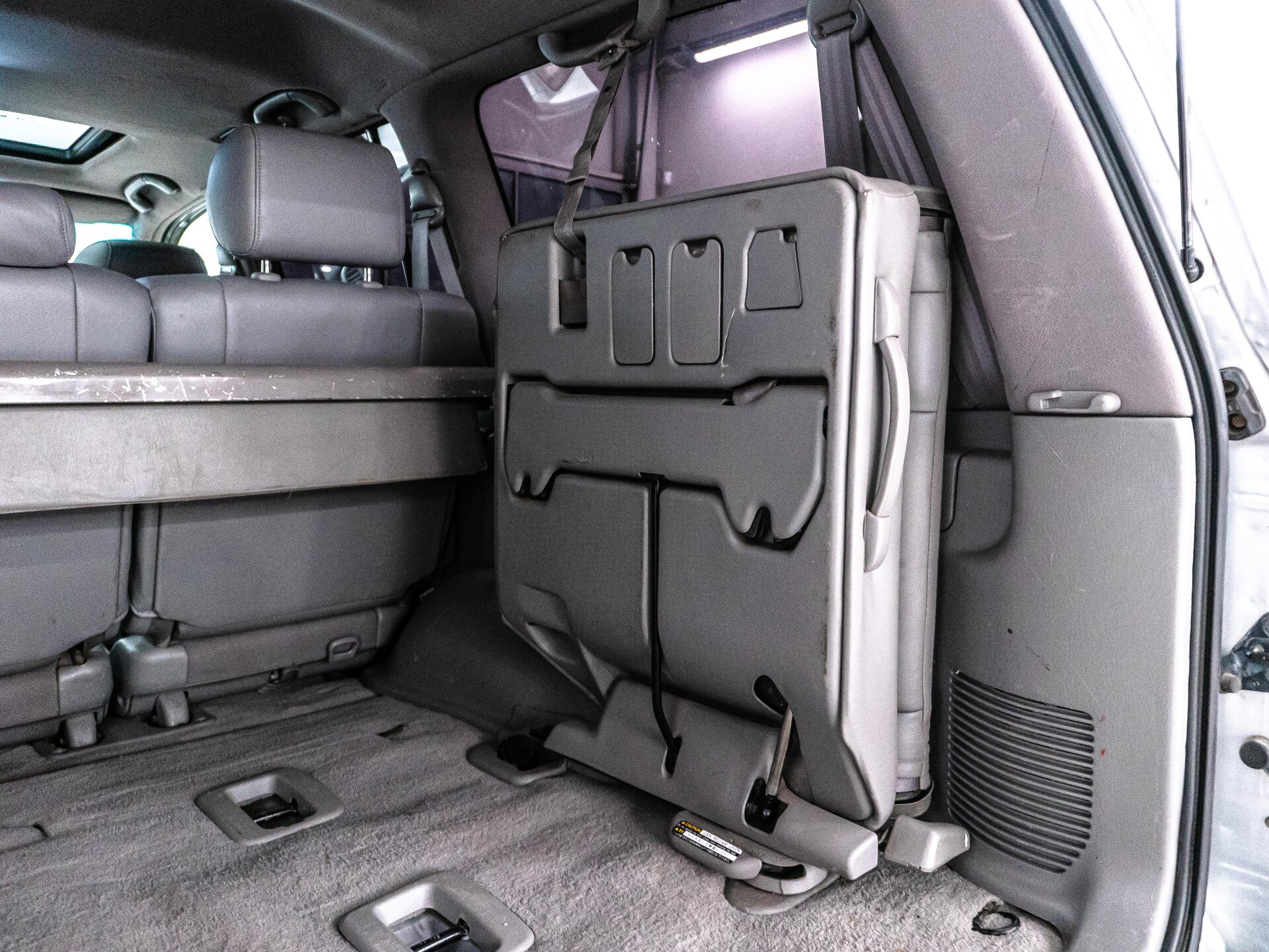 Lexus LX 2007 32