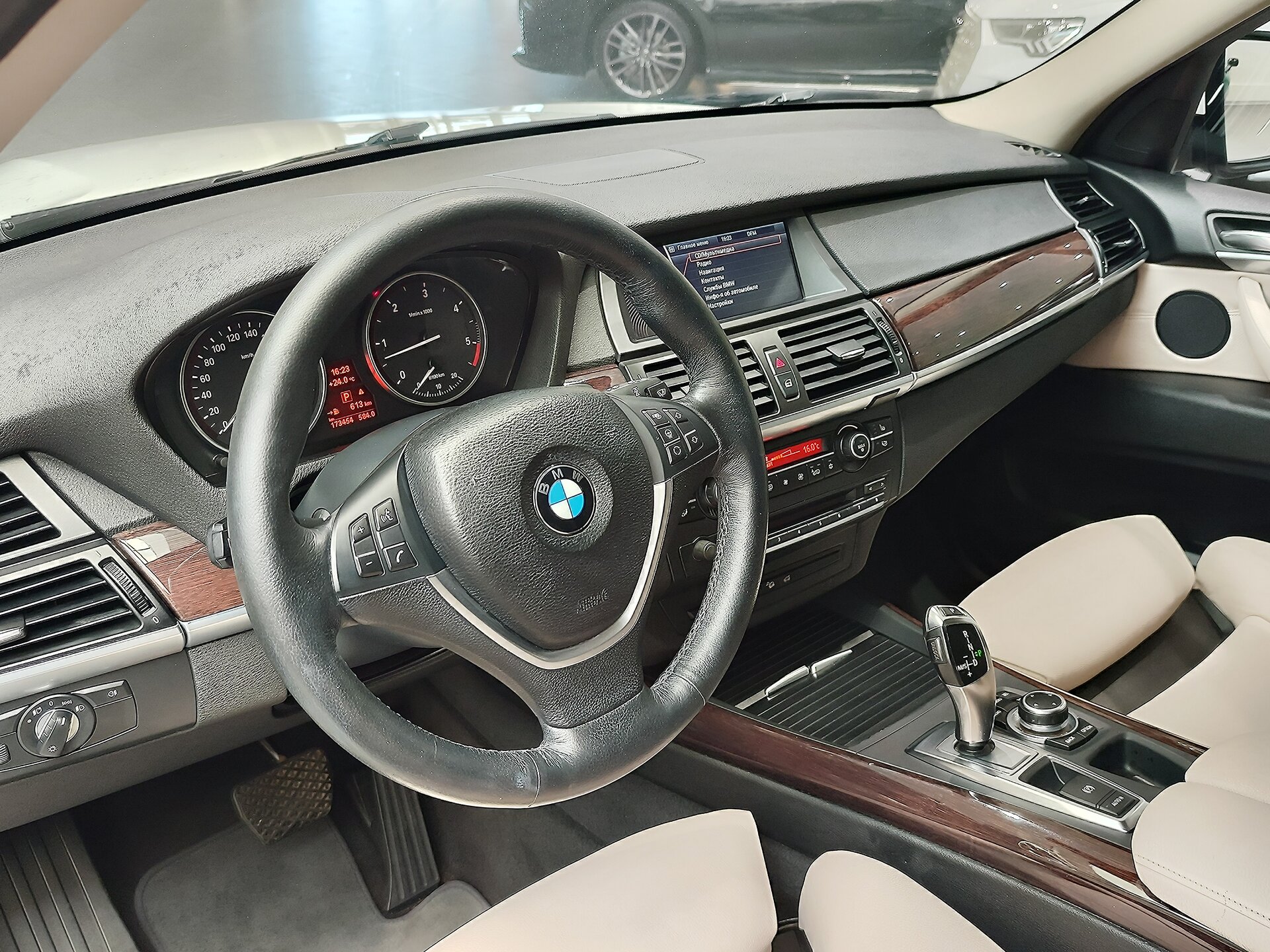 Автомобиль BMW X5 30d 3.0d AT (245 л.с.) 4WD - 7