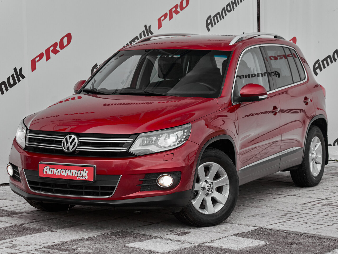 Купить Volkswagen Tiguan 2.0 AT (170 л.с.) 4WD, 2012 в Екатеренбурге