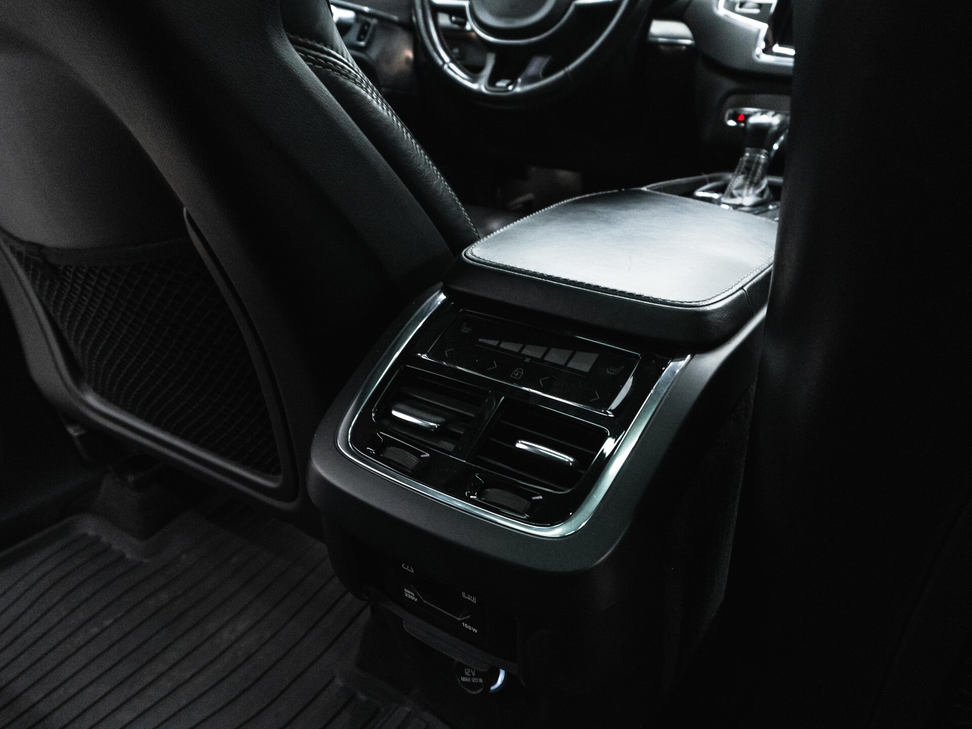 Volvo XC90 2017 31