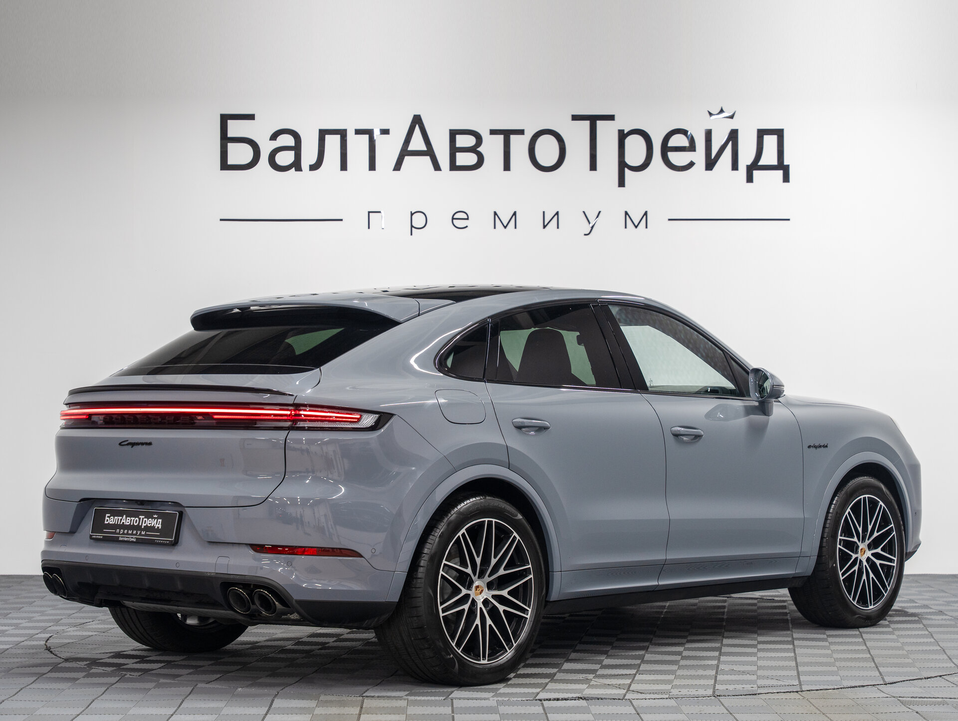 Автомобиль Porsche Cayenne E-Hybrid Coupé 3.0hyb AT (470 л.с.) 4WD - 7
