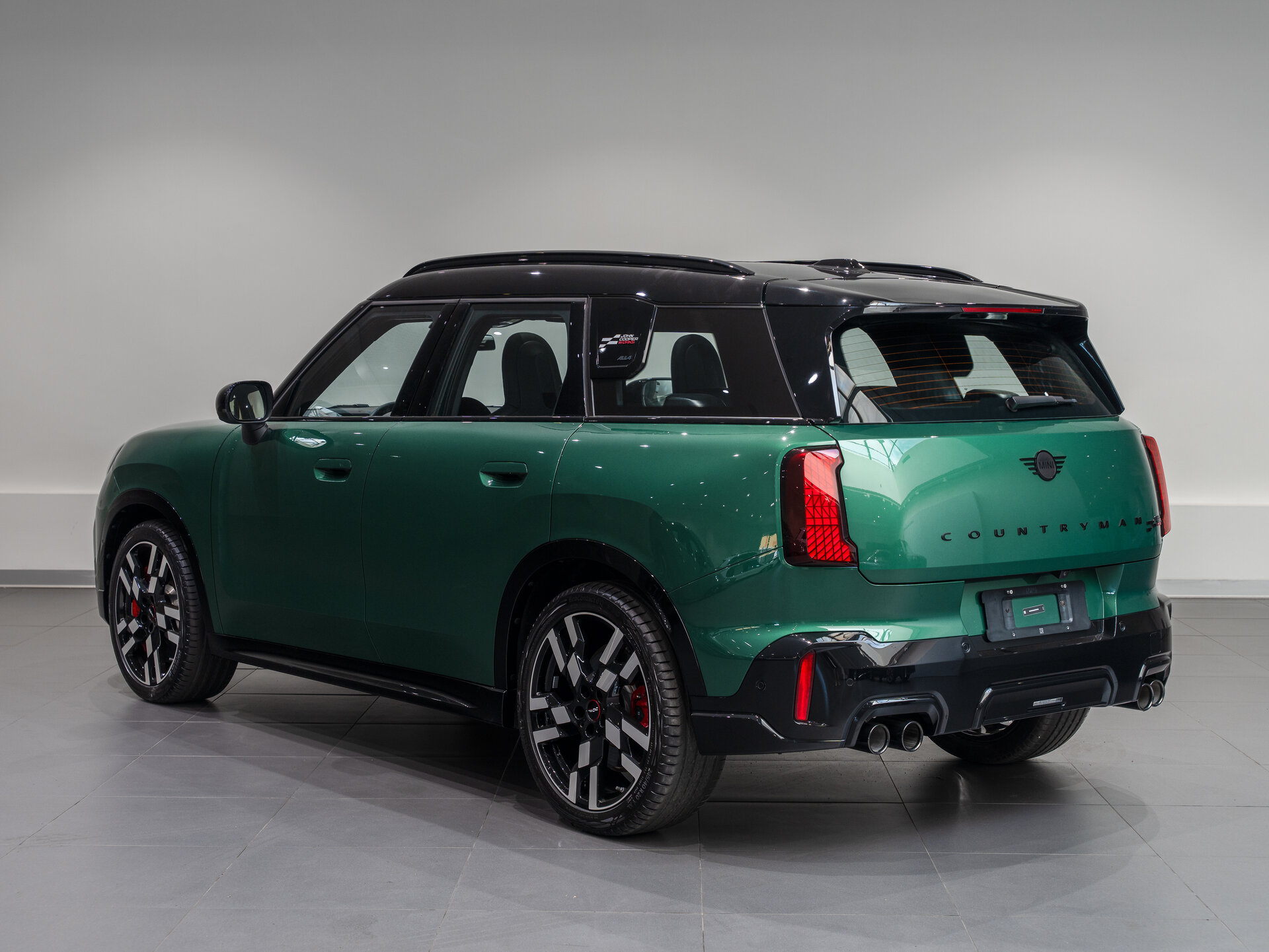 Автомобиль Mini Countryman John Cooper Works 2.0 AMT (300 л.с.) 4WD - 6