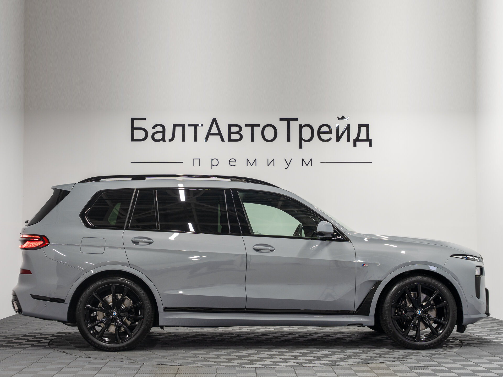 Автомобиль BMW X7 40d 3.0d AT (340 л.с.) 4WD - 6