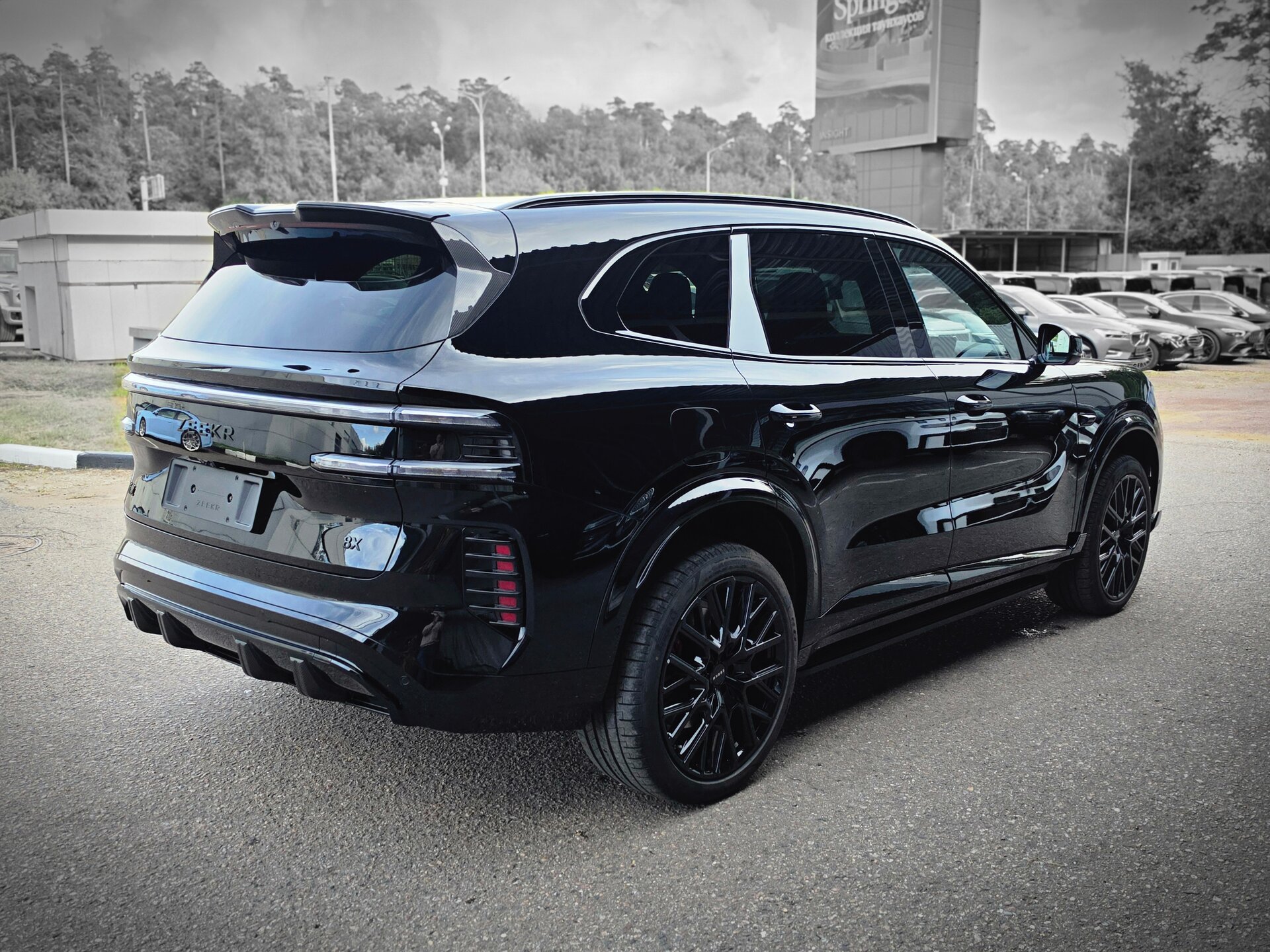 Автомобиль Zeekr 8X Dawn 2.0hyb AT (1401 л.с.) 4WD - 2