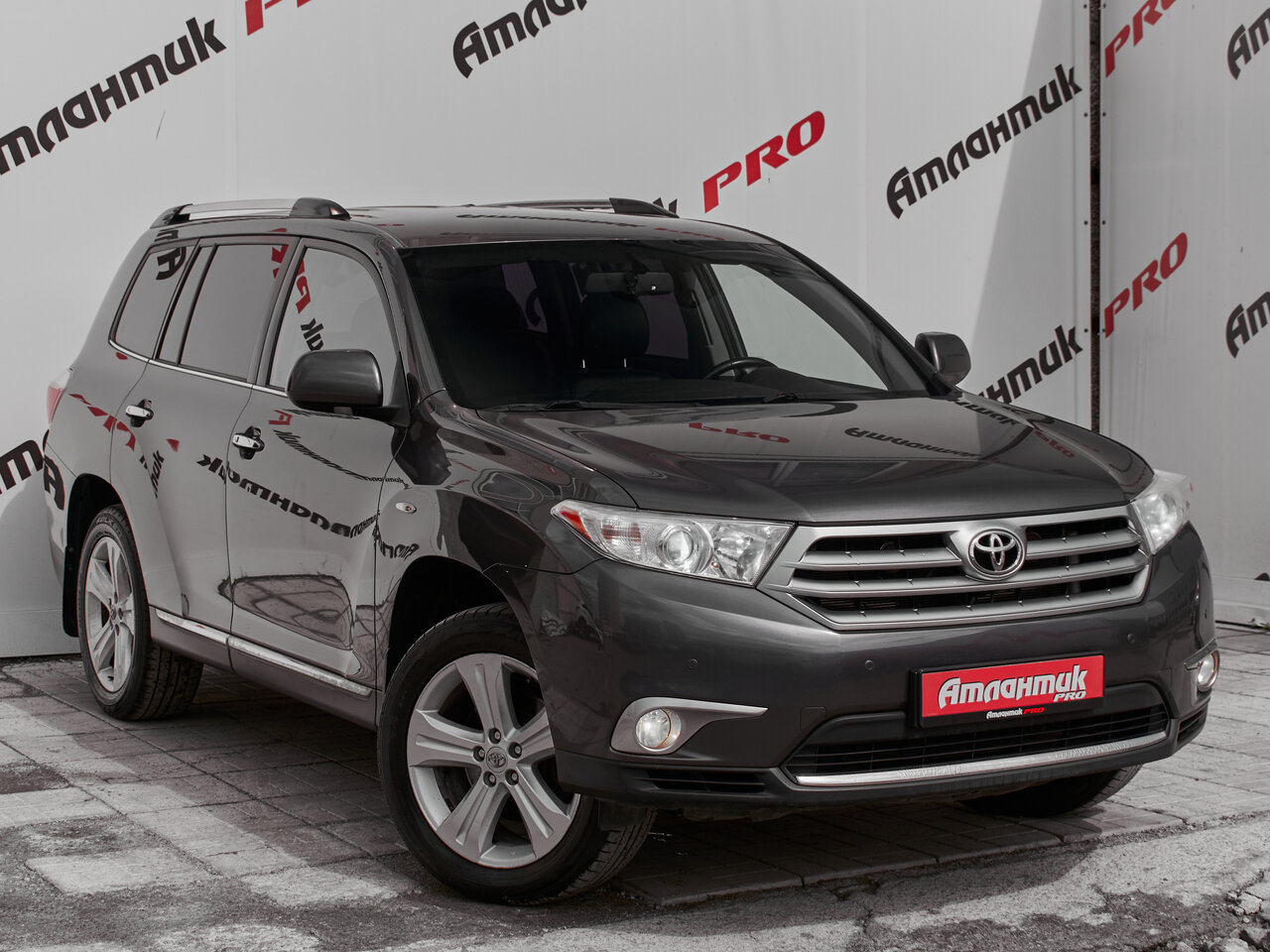 Купить Toyota Highlander 3.5 AT (273 л.с.) 4WD, 2012 в Екатеренбурге