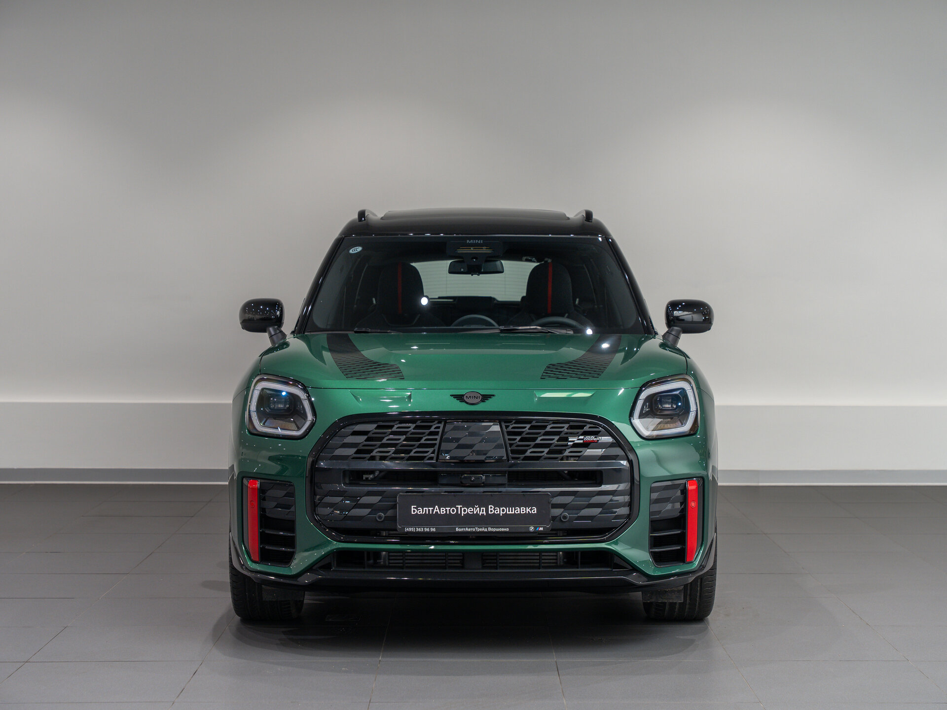 Автомобиль Mini Countryman John Cooper Works 2.0 AMT (300 л.с.) 4WD - 2