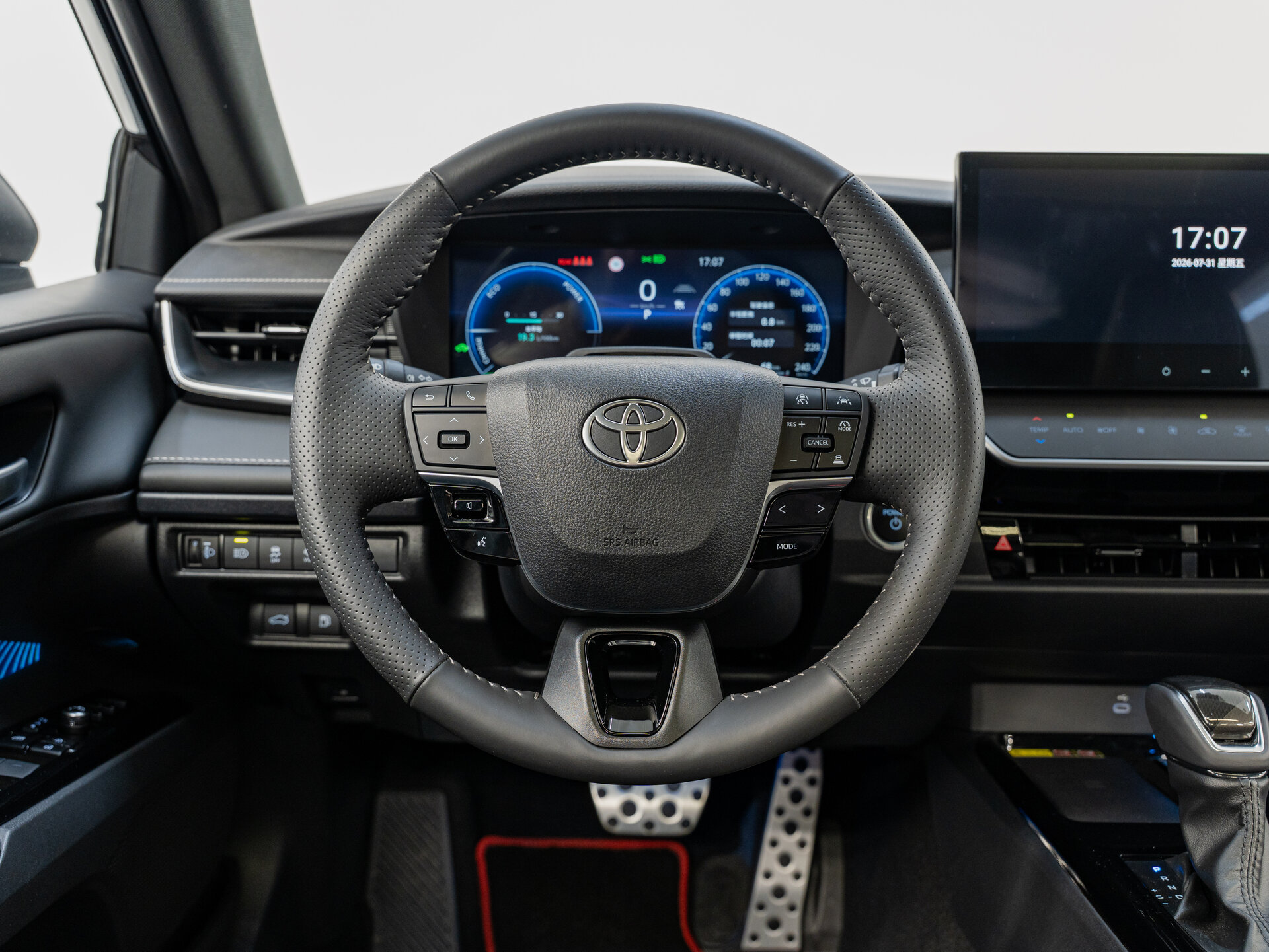 Автомобиль Toyota Camry 2.0hyb CVT (231 л.с.) - 13