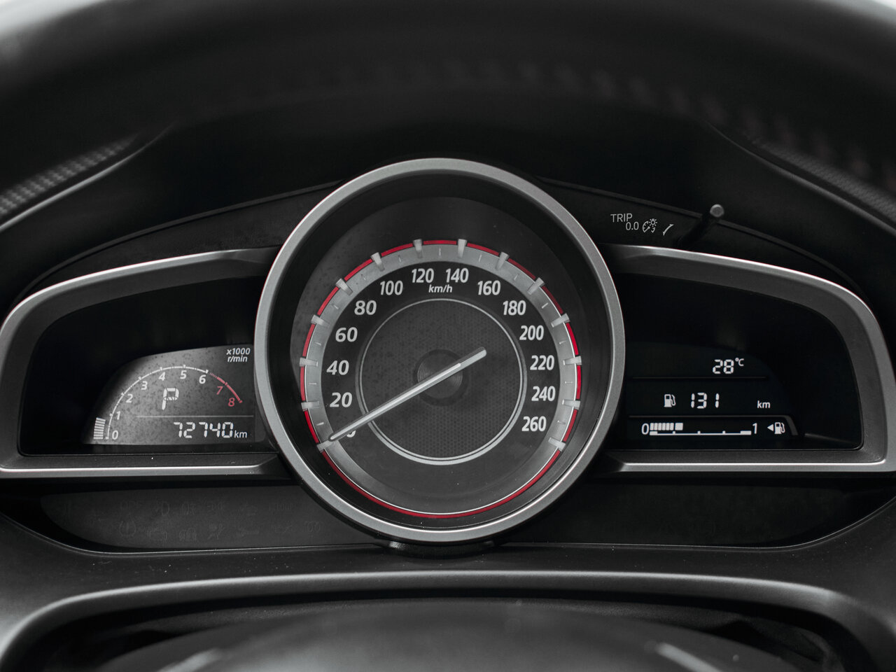 Купить Mazda 3 1.6 AT (104 л.с.), 2014 в Екатеренбурге