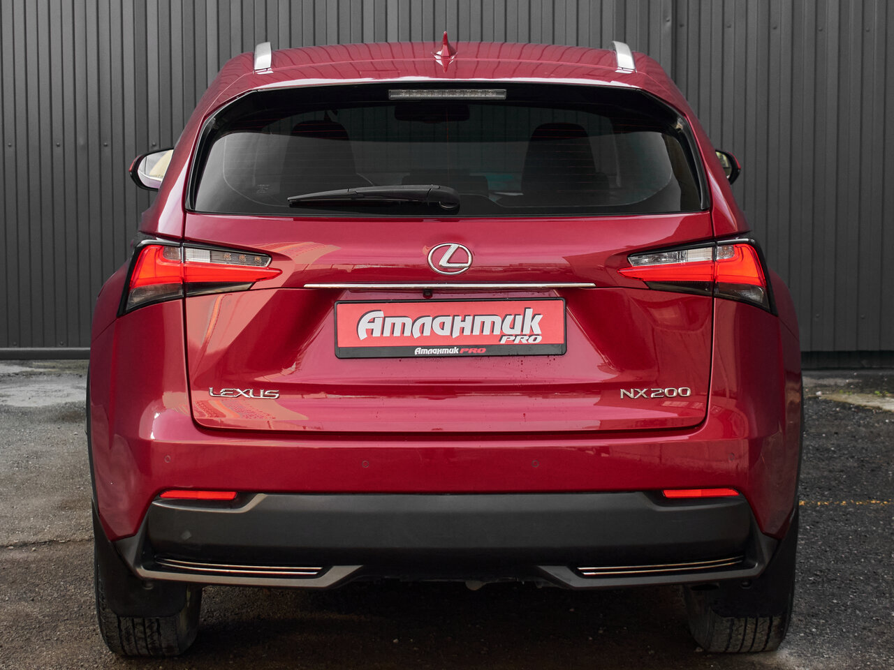 Купить Lexus NX 200 2.0 CVT (150 л.с.) 4WD, 2015 в Екатеренбурге