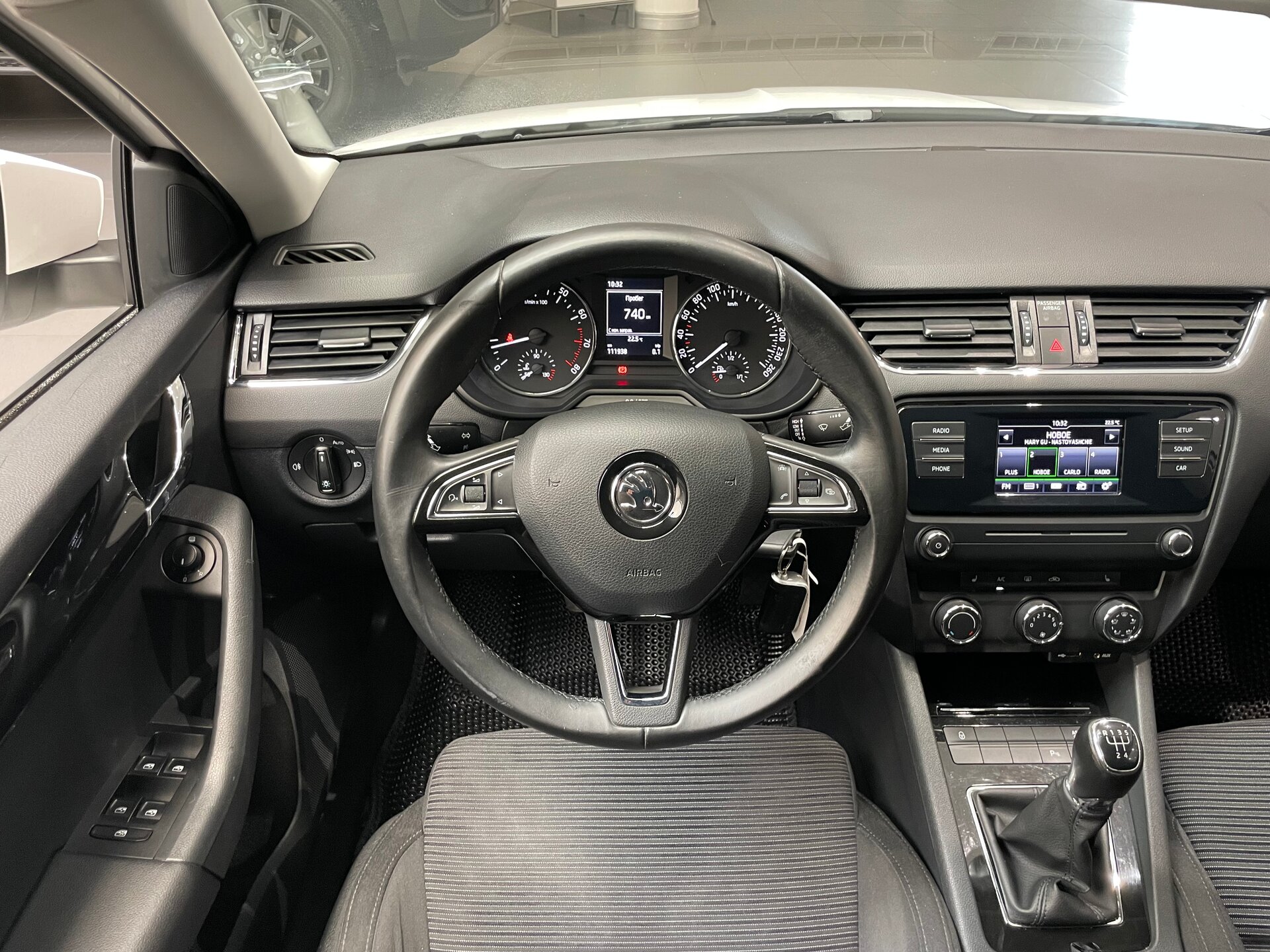 Автомобиль Skoda Octavia 1.6 MT (110 л.с.) - 14