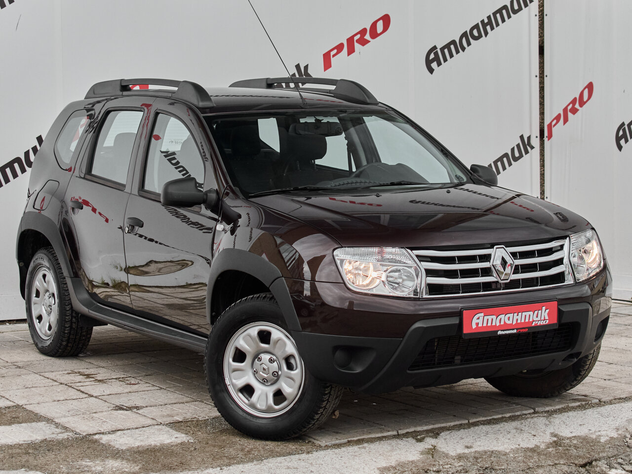 Купить Renault Duster 1.6 MT (102 л.с.), 2014 в Екатеренбурге