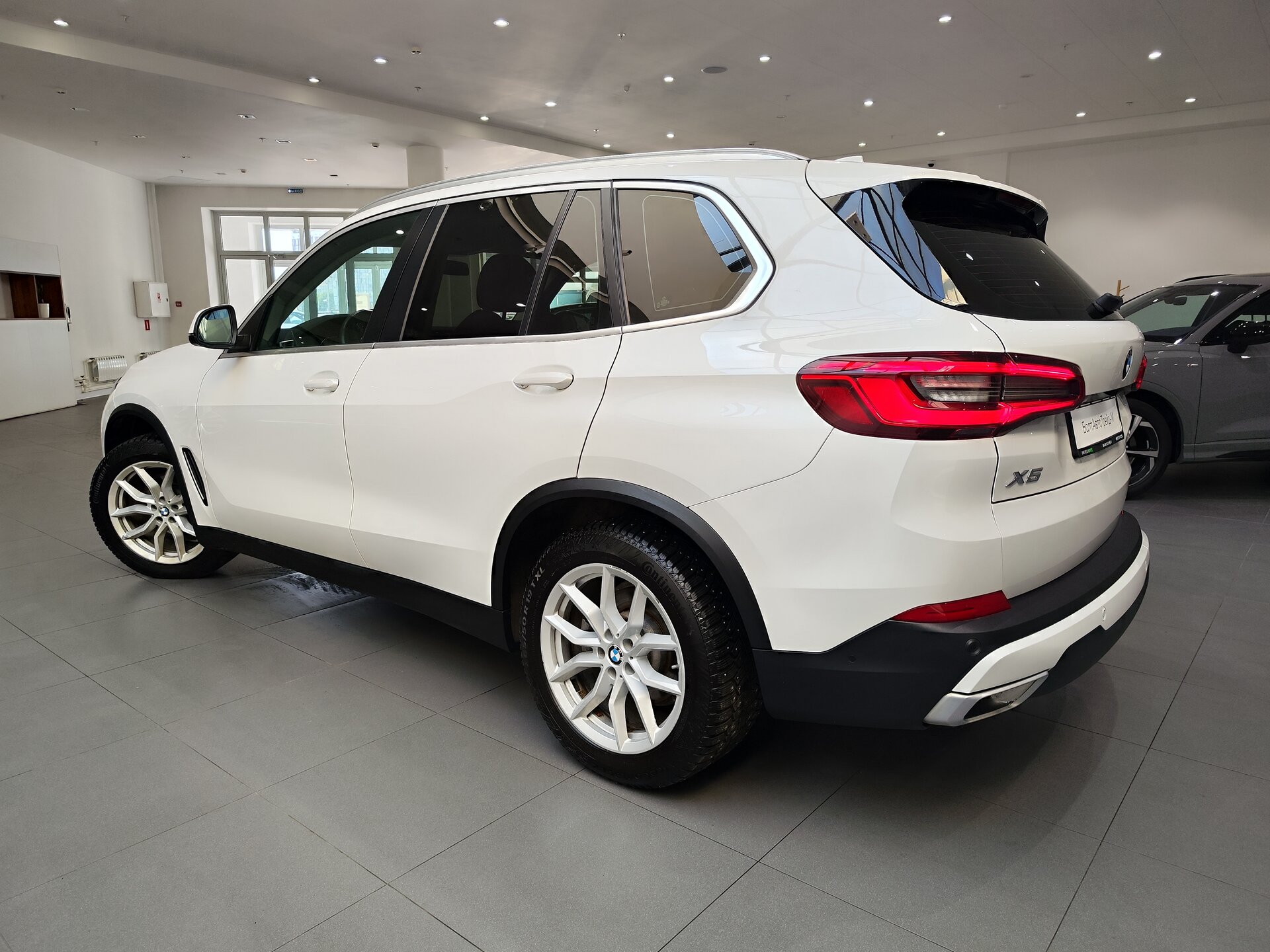 Автомобиль BMW X5 30d 3.0d AT (249 л.с.) 4WD - 4