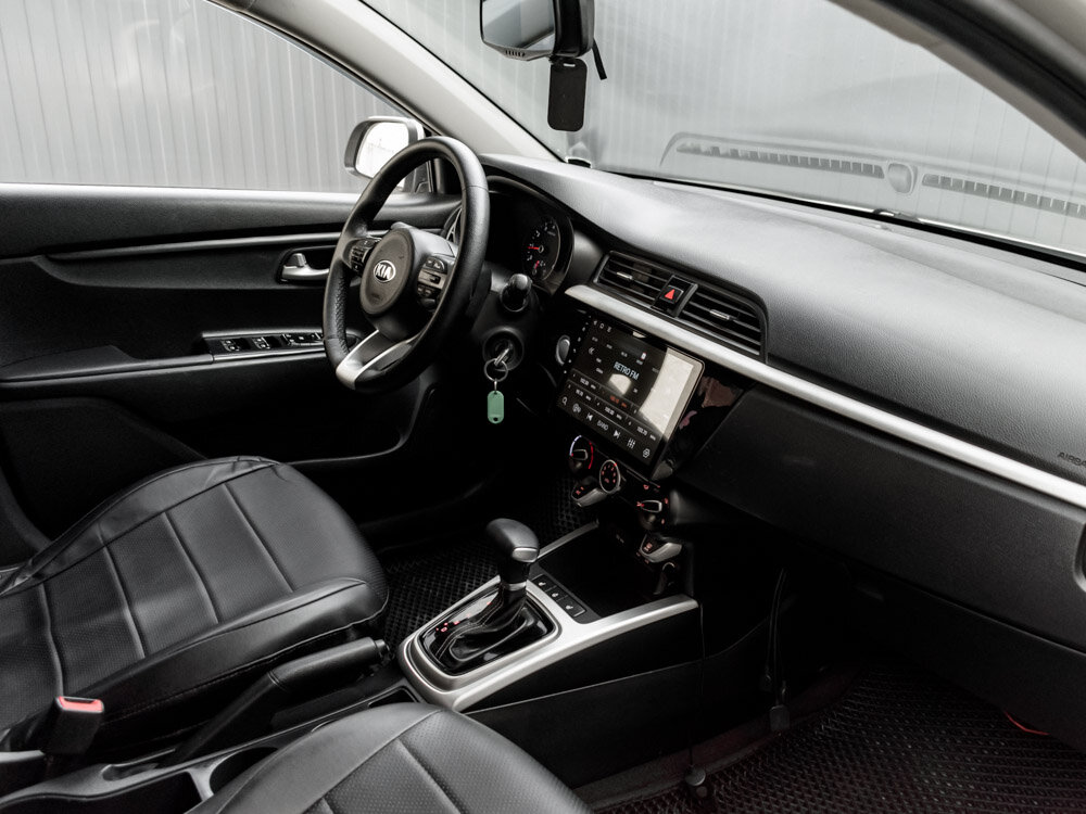 Купить Kia Rio 1.6 AT (123 л.с.), 2018 в Екатеренбурге