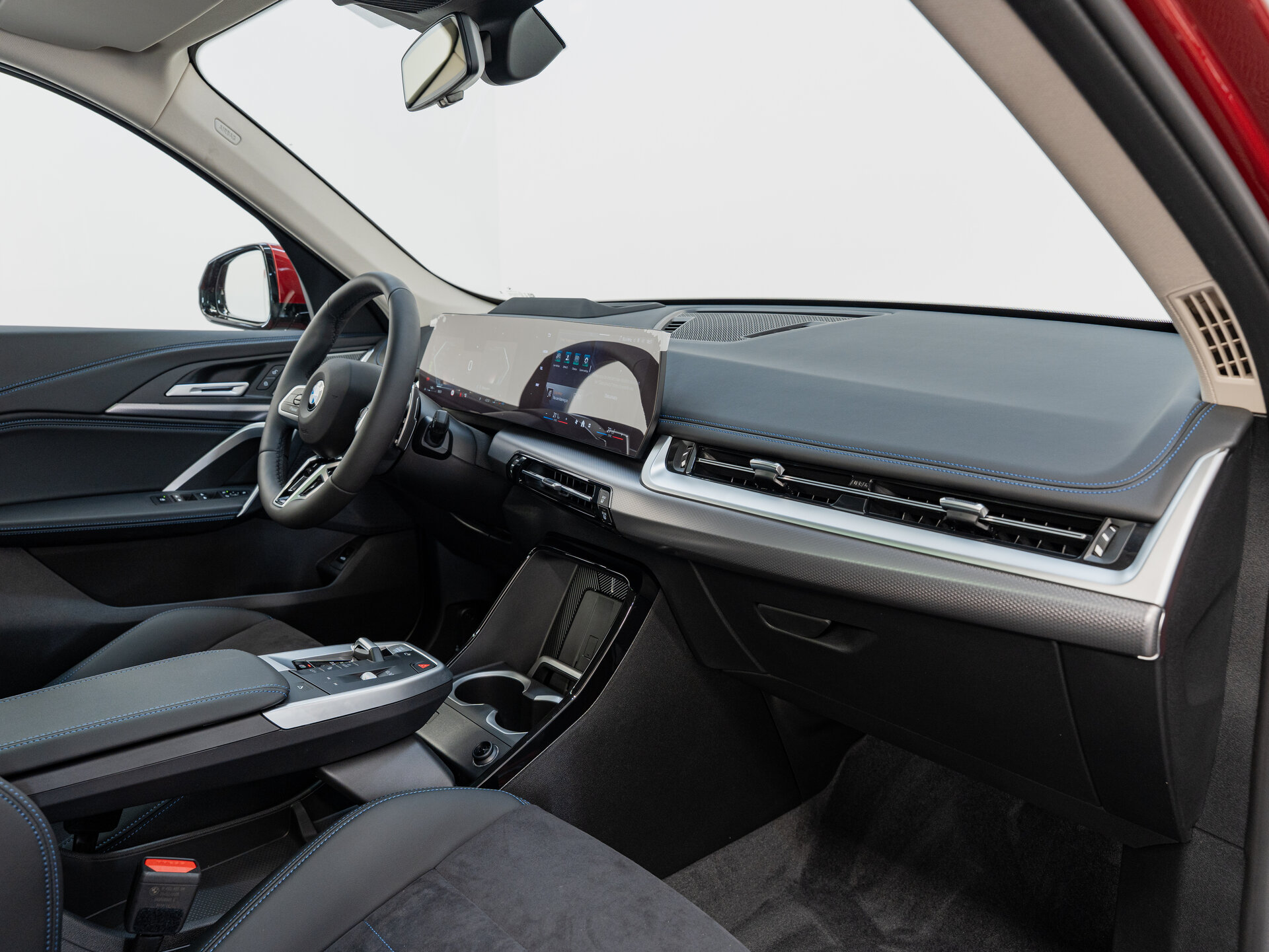Автомобиль BMW X1 25Li xDrive 2.0 AMT (204 л.с.) 4WD - 12
