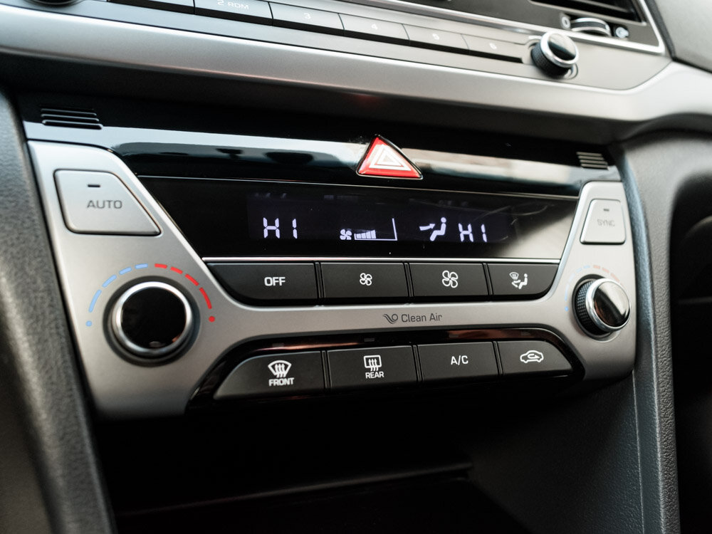 Купить Hyundai Elantra 1.6 AT (128 л.с.), 2017 в Екатеренбурге