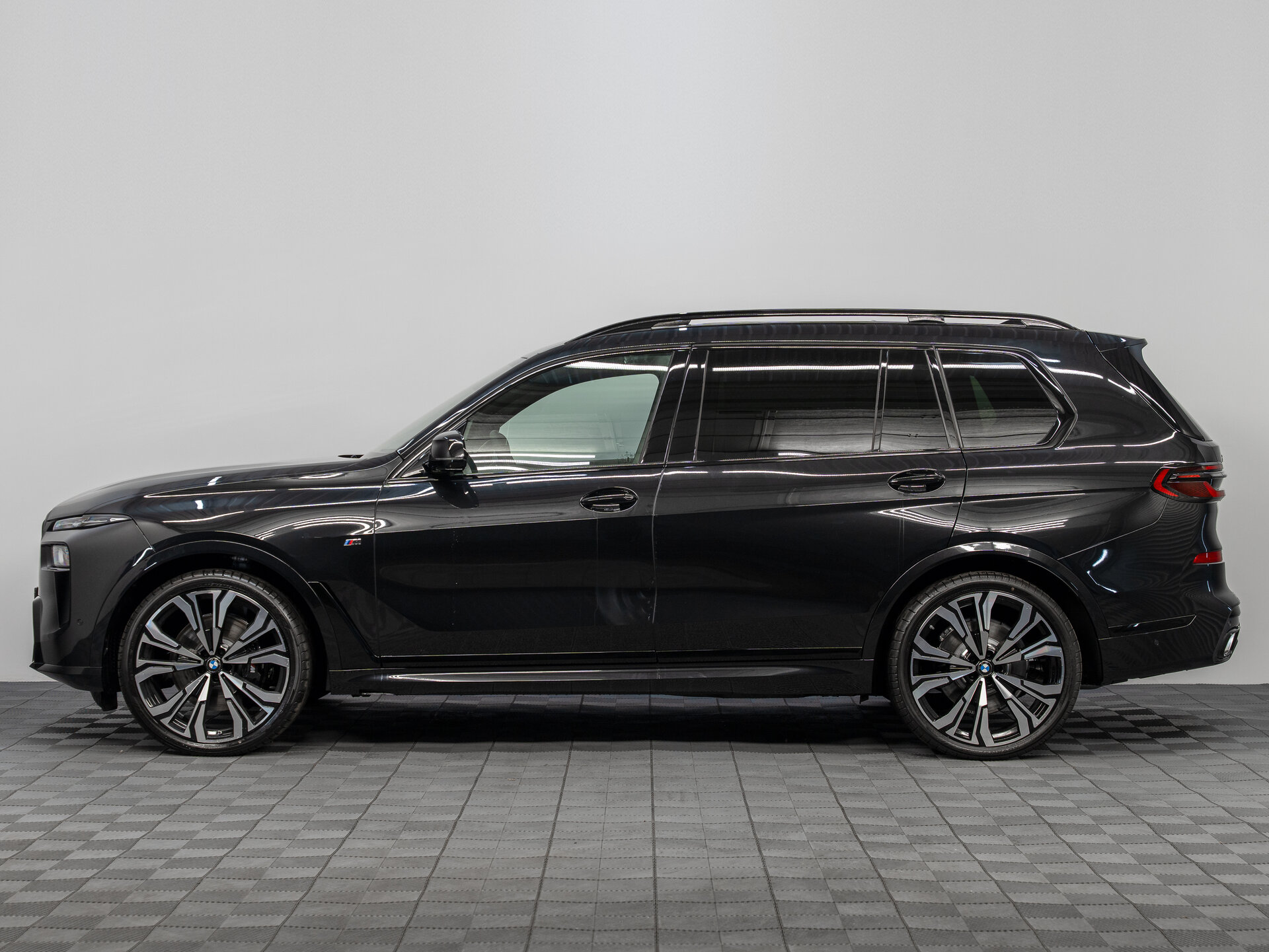 Автомобиль BMW X7 40d 3.0d AT (340 л.с.) 4WD - 6
