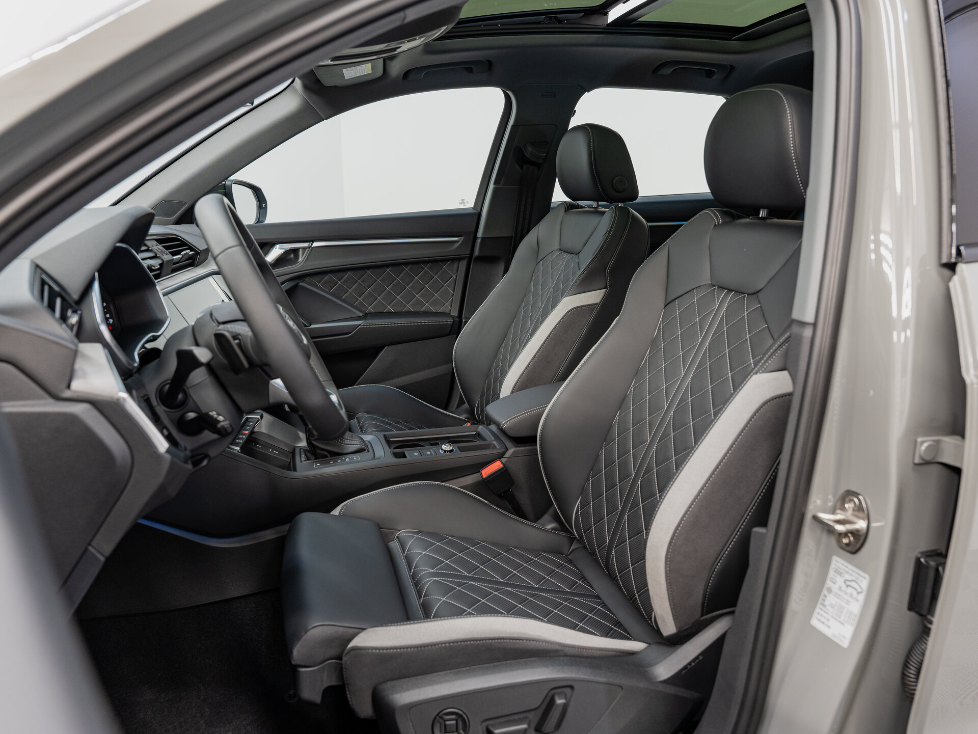 Автомобиль Audi Q3 35 TFSI 1.5 AMT (160 л.с.) - 19