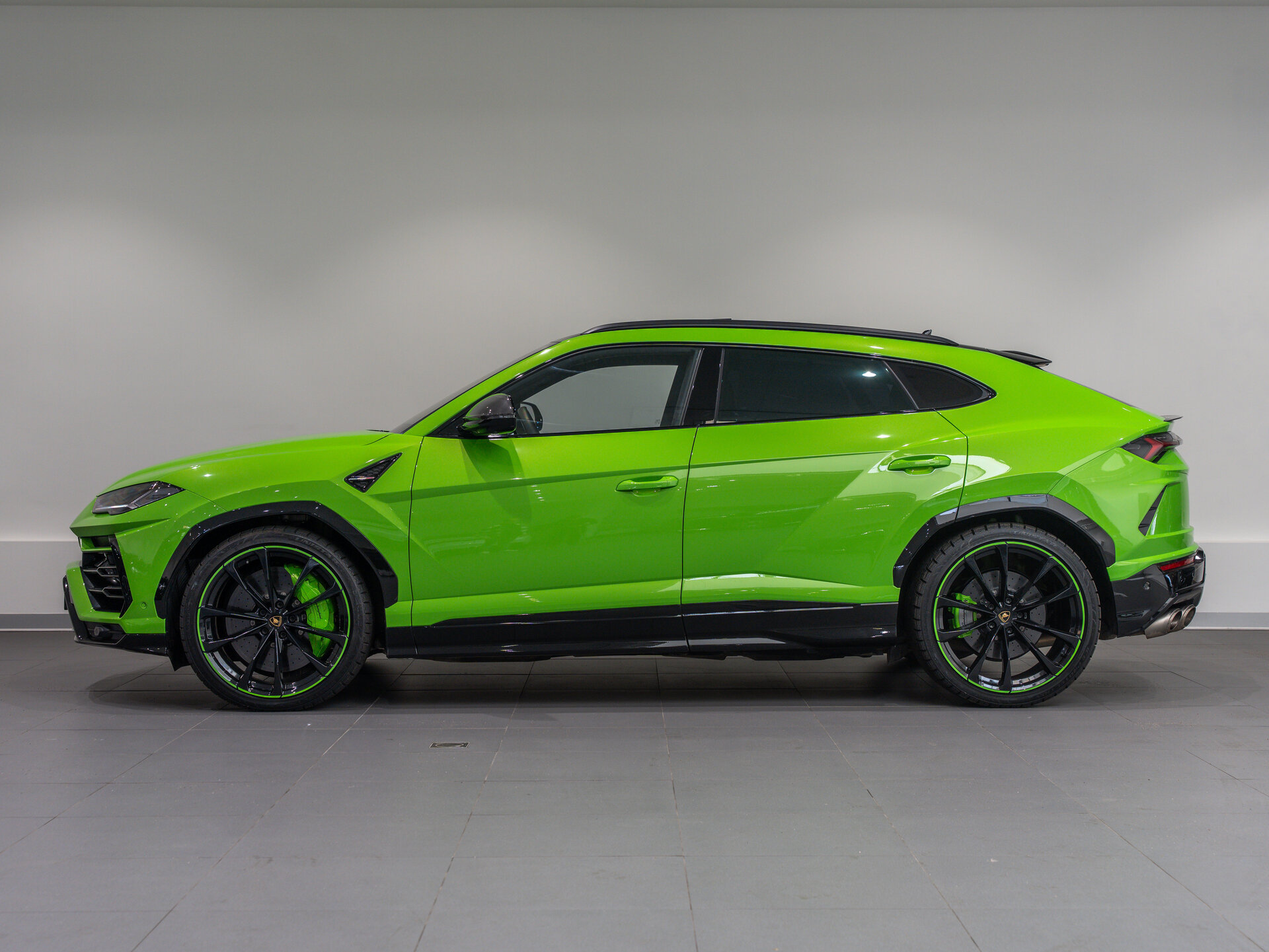Автомобиль Lamborghini Urus 4.0 AT (650 л.с.) 4WD - 8