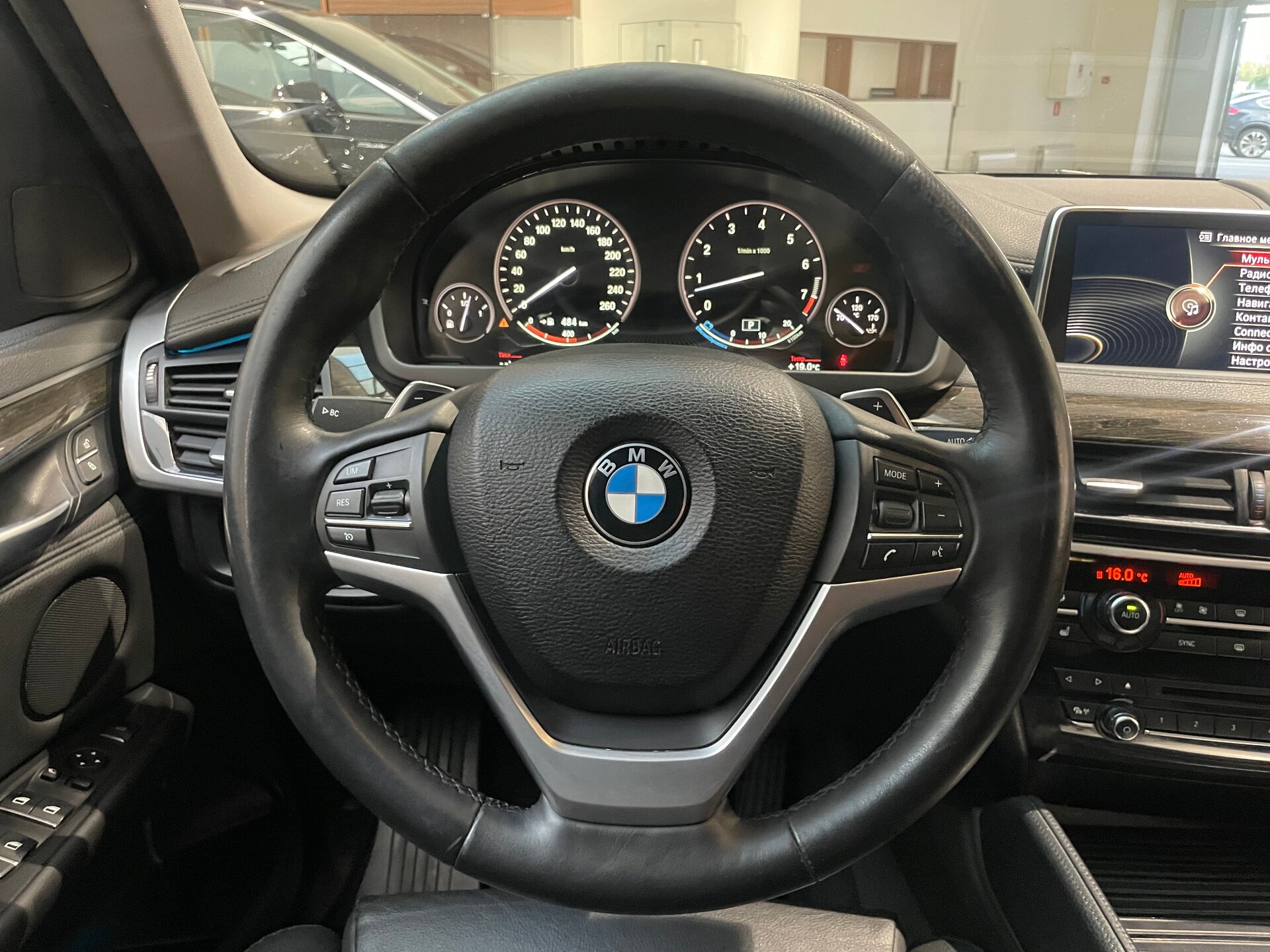Автомобиль BMW X6 35i 3.0 AT (306 л.с.) 4WD - 17